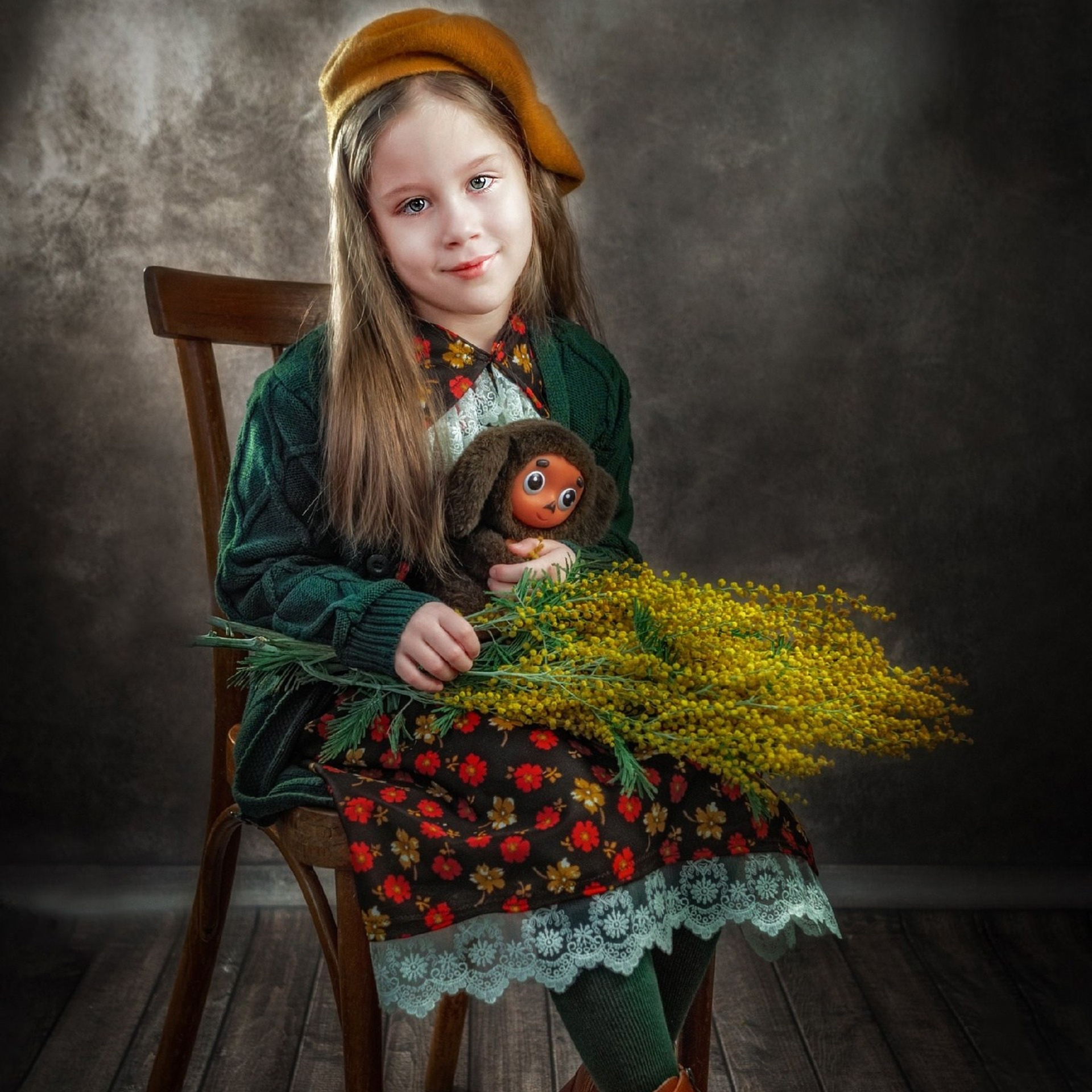 Ретро образ "Мимоза". Берет,платье с кружевом, кофта,гольфы,ботинки, игрушка Чебурашка. Размер платья 110-128