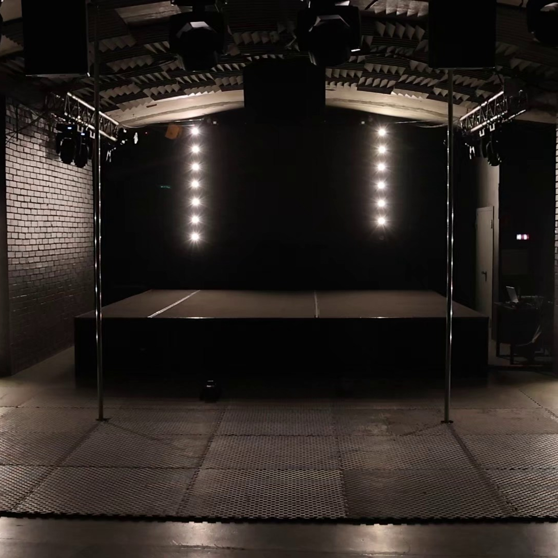 Гимнастика. Mintonov's Film Studio