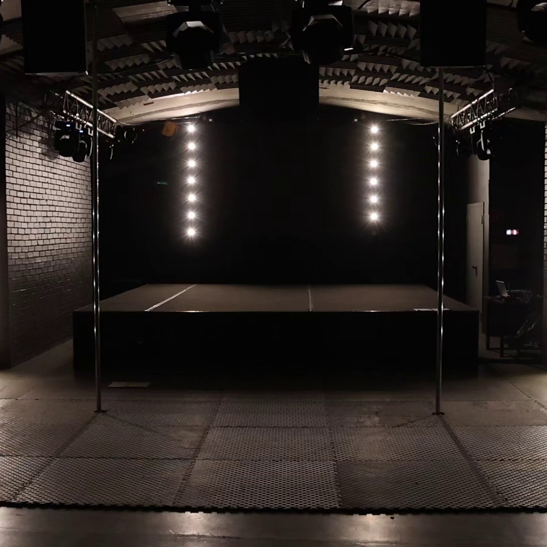 Гимнастика. Mintonov's Film Studio