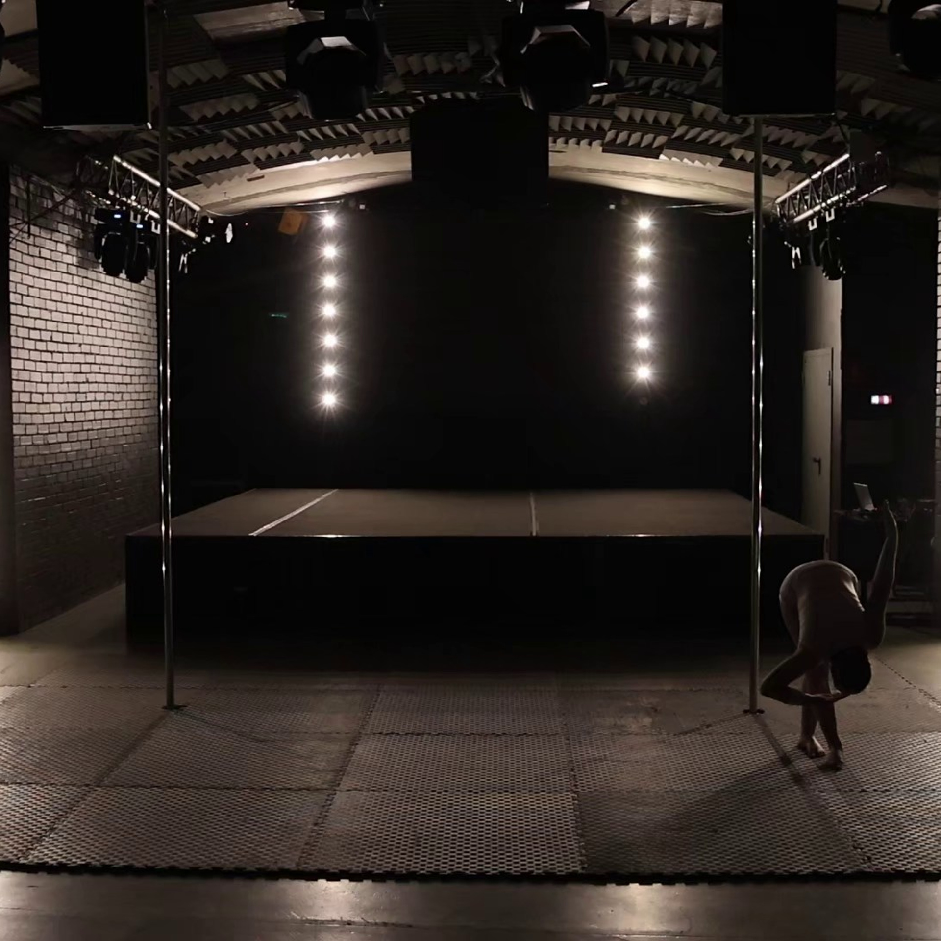 Гимнастика. Mintonov's Film Studio