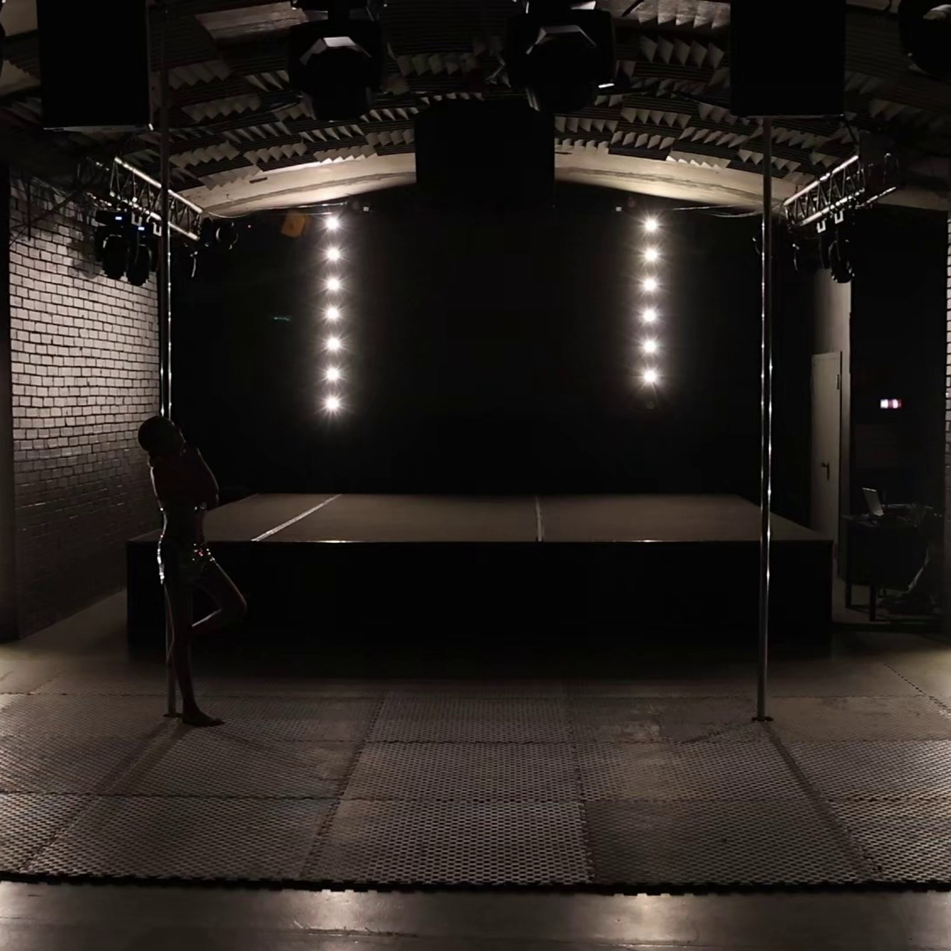 Гимнастика. Mintonov's Film Studio