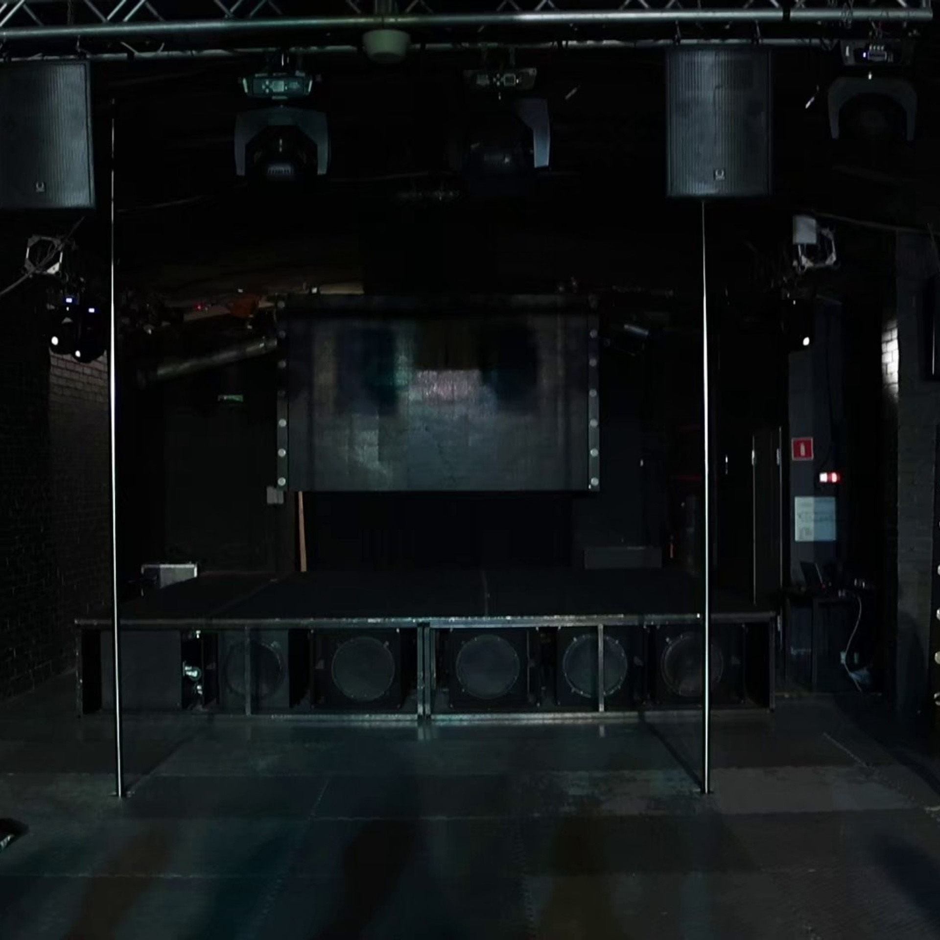 Гимнастика. Mintonov's Film Studio