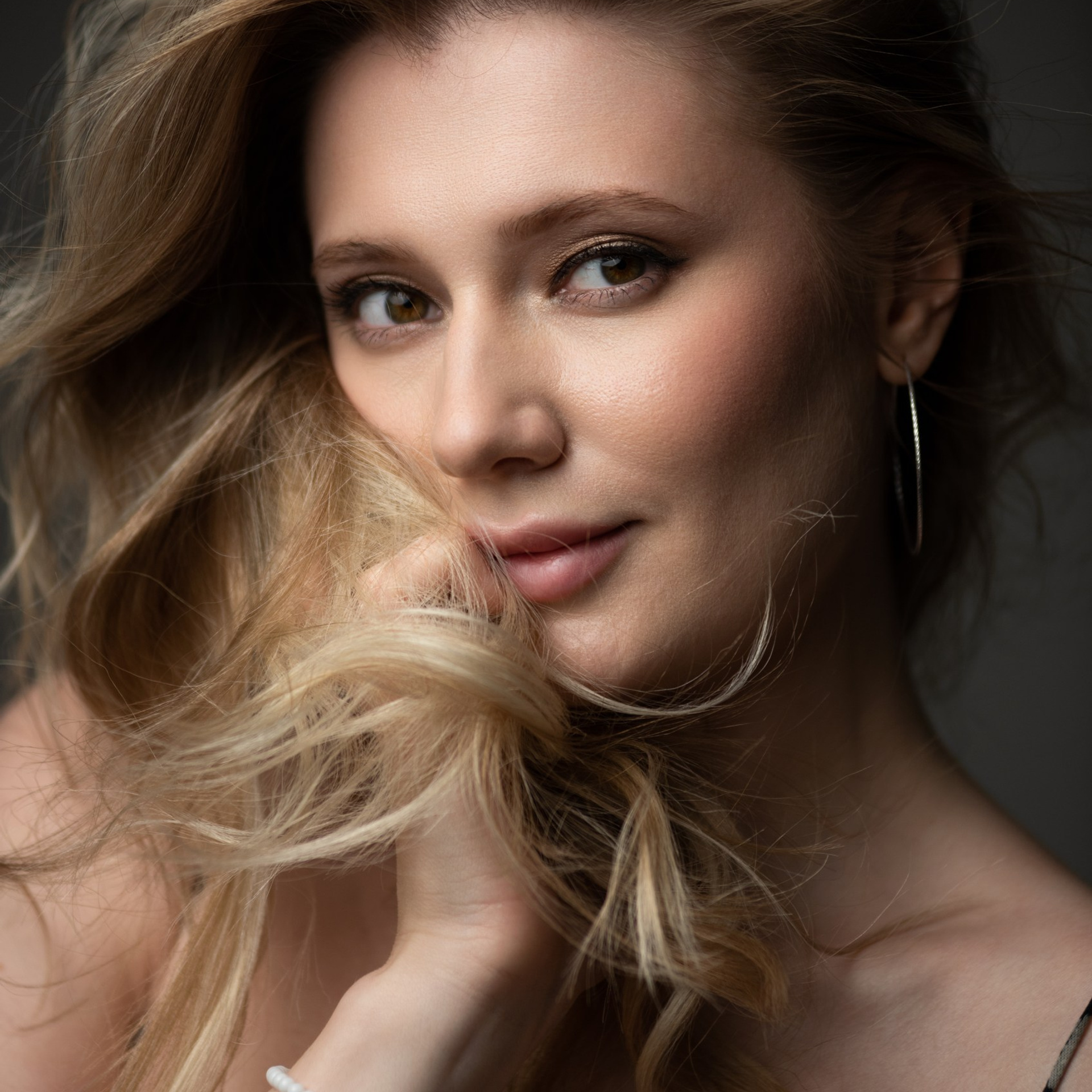 Отзывы о фотографе Матвее Кармакове. Портретный фотограф Белград Матвей Кармаков