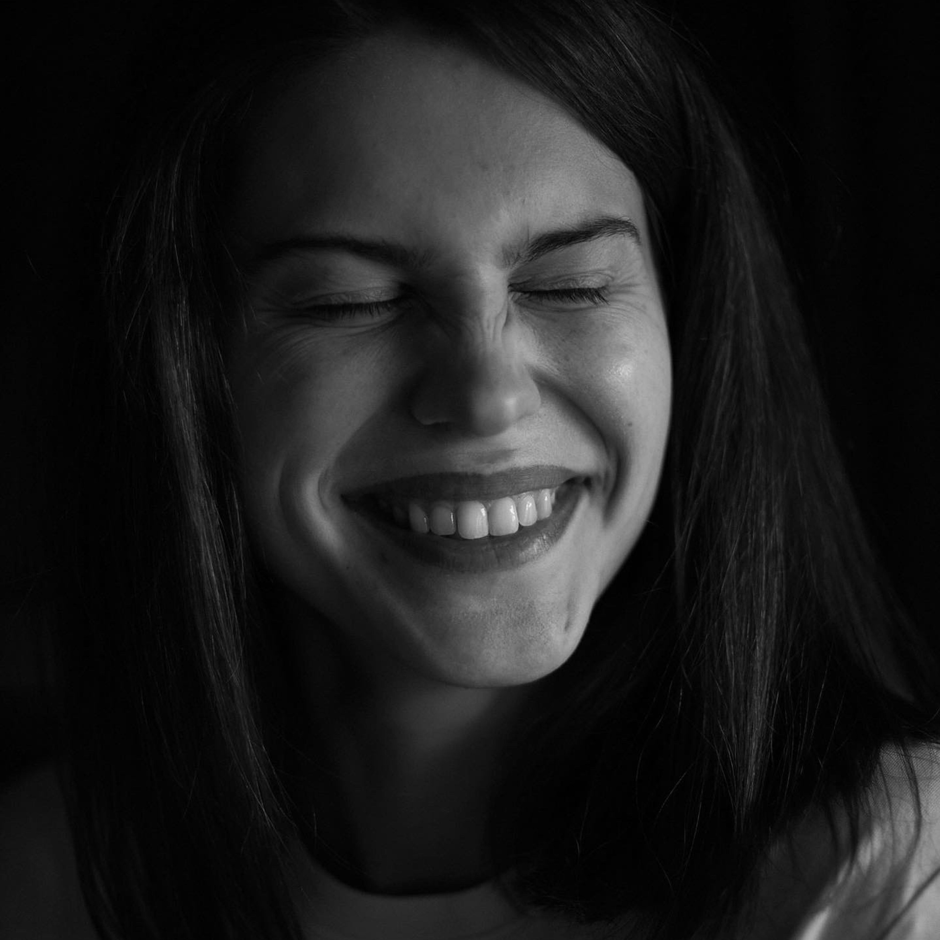 Отзывы о фотографе Матвее Кармакове. Портретный фотограф Белград Матвей Кармаков