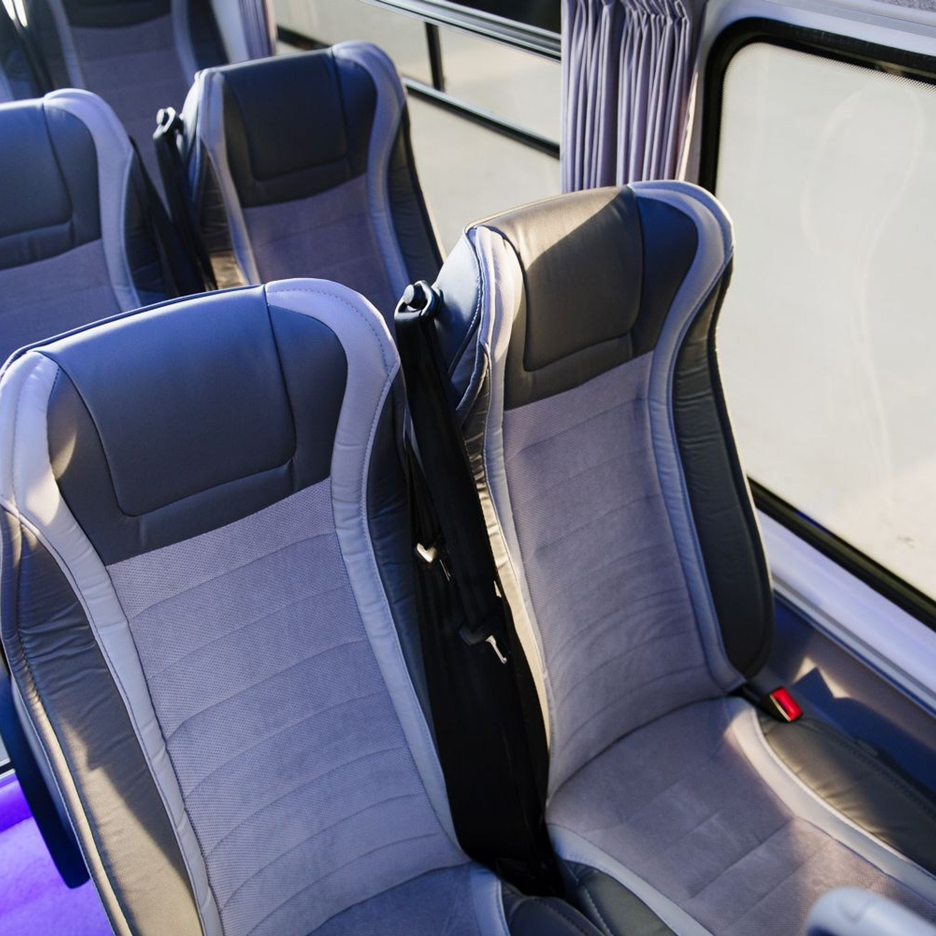 Арендуйте минивэн, автобус в Екатеринбурге за 5 минут