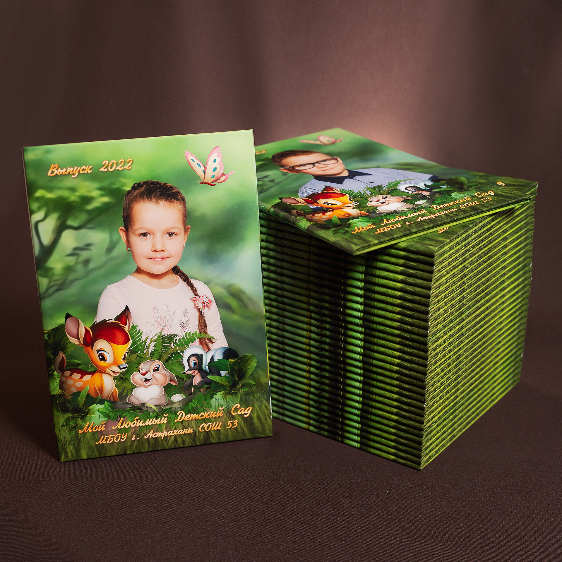 Выпускные альбомы со скидкой!. Выпускные альбомы в Москве и в Астрахани