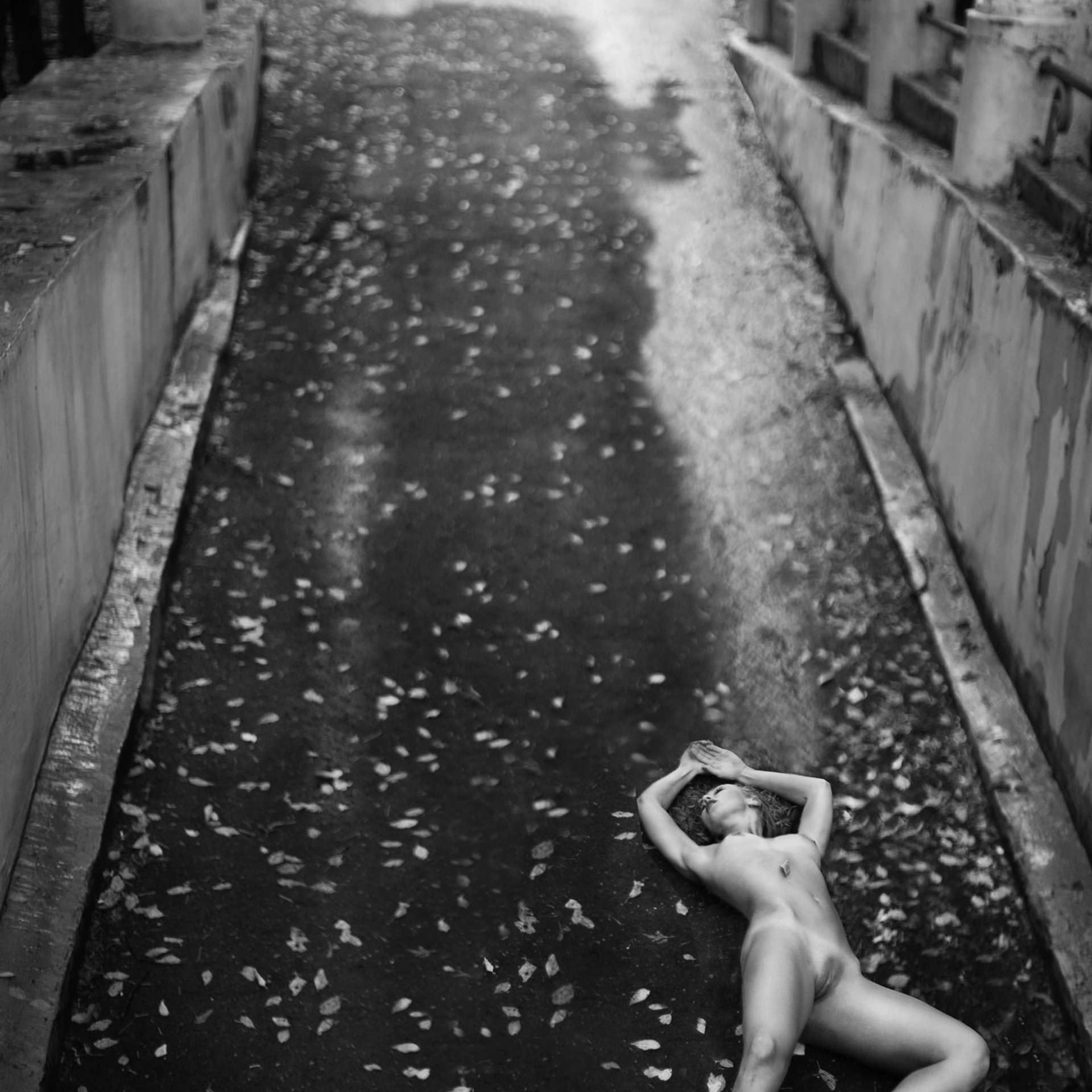 - фотосессии в эксклюзивных образах в  СПб и Москве. провожу регулярны. Фотограф Облако Александра