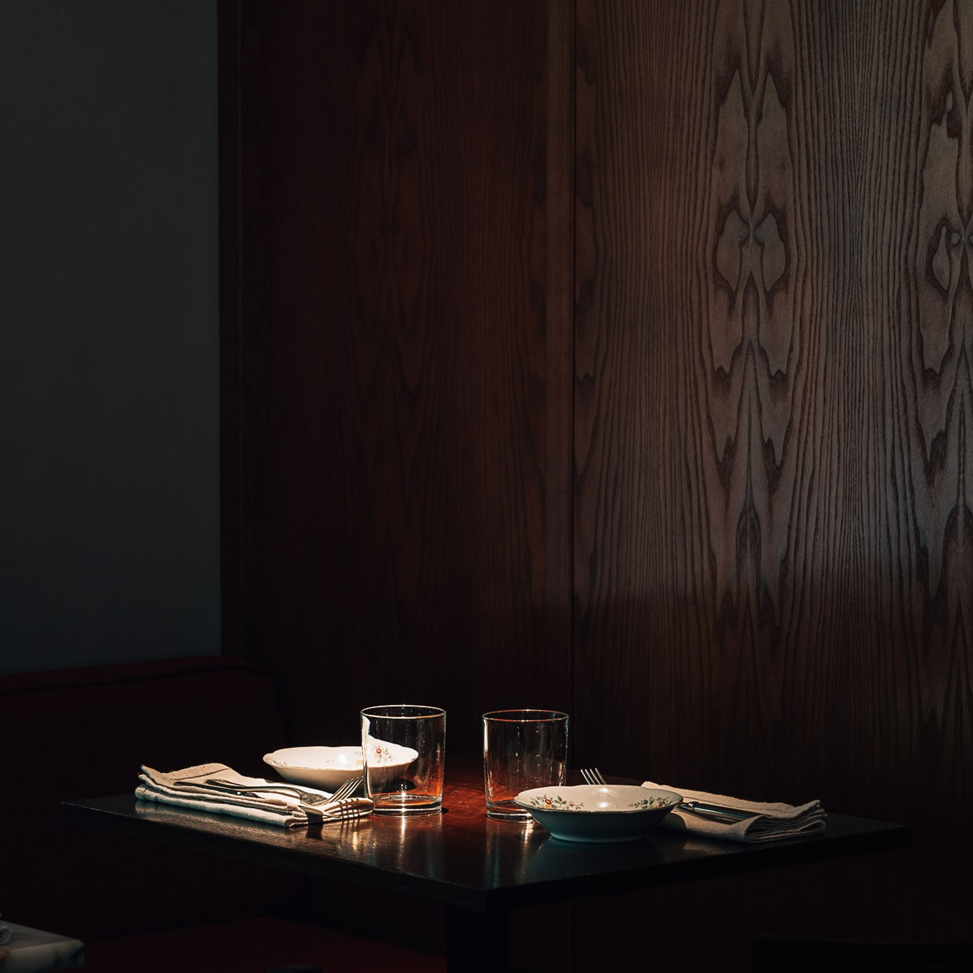 Профессиональная фотосъемка ресторанов. Интерьерный фотограф и видеограф в Санкт-Петербурге и Москве