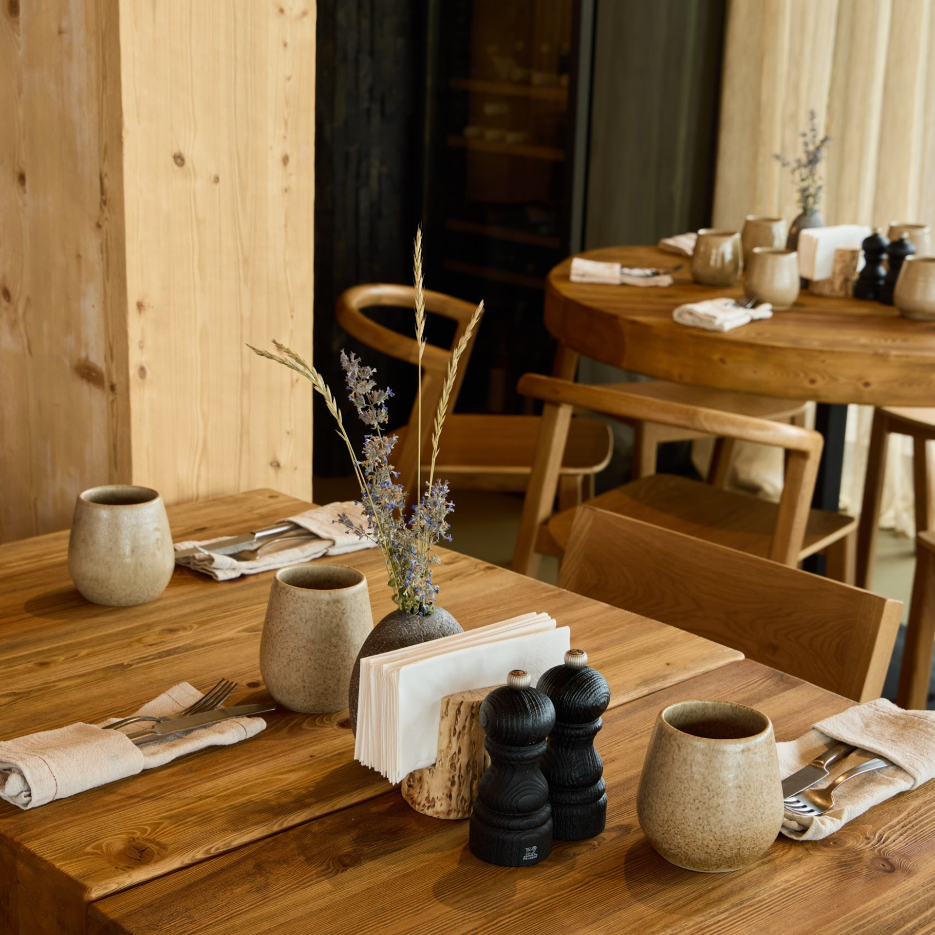 Профессиональная фотосъемка ресторанов. Интерьерный фотограф и видеограф в Санкт-Петербурге и Москве