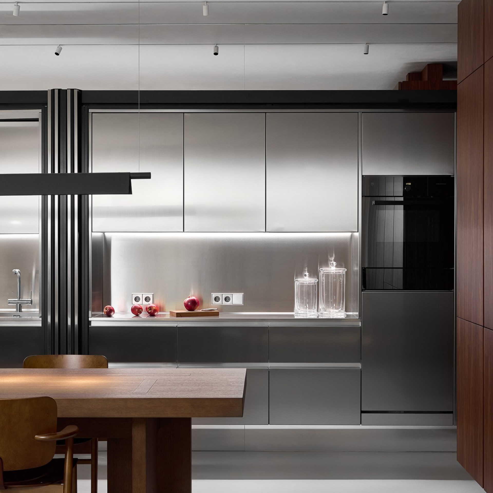 металлическая кухня