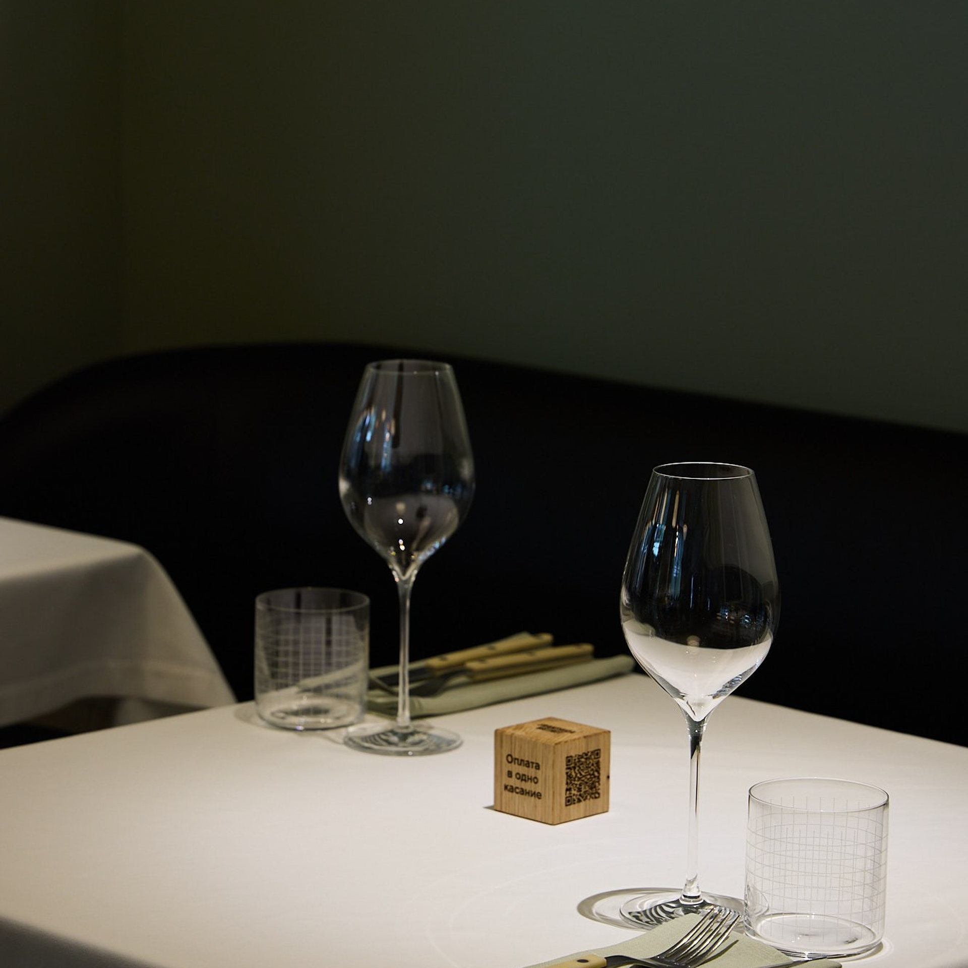 Профессиональная фотосъемка ресторанов. Интерьерный фотограф и видеограф в Санкт-Петербурге и Москве