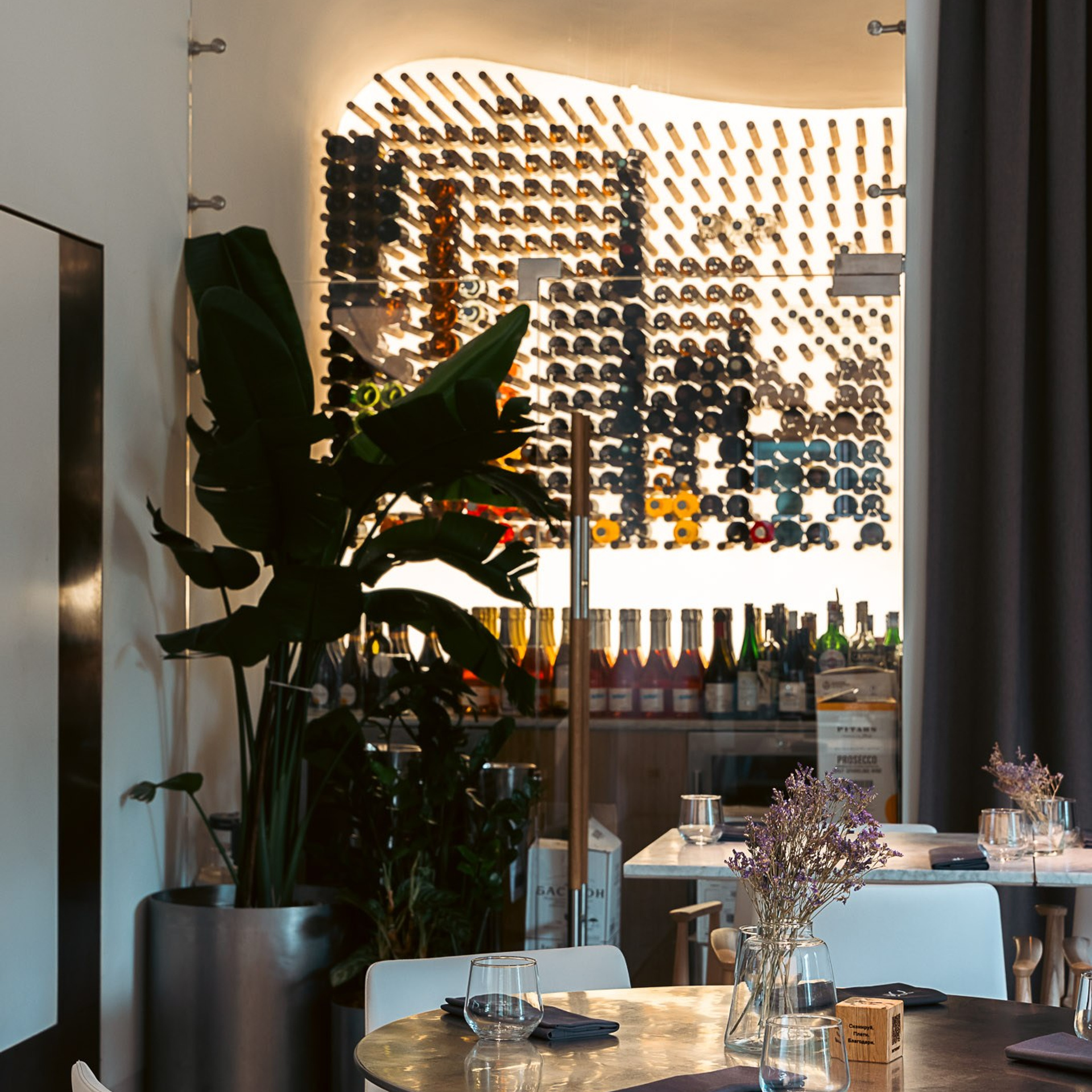 Профессиональная фотосъемка ресторанов. Интерьерный фотограф и видеограф в Санкт-Петербурге и Москве