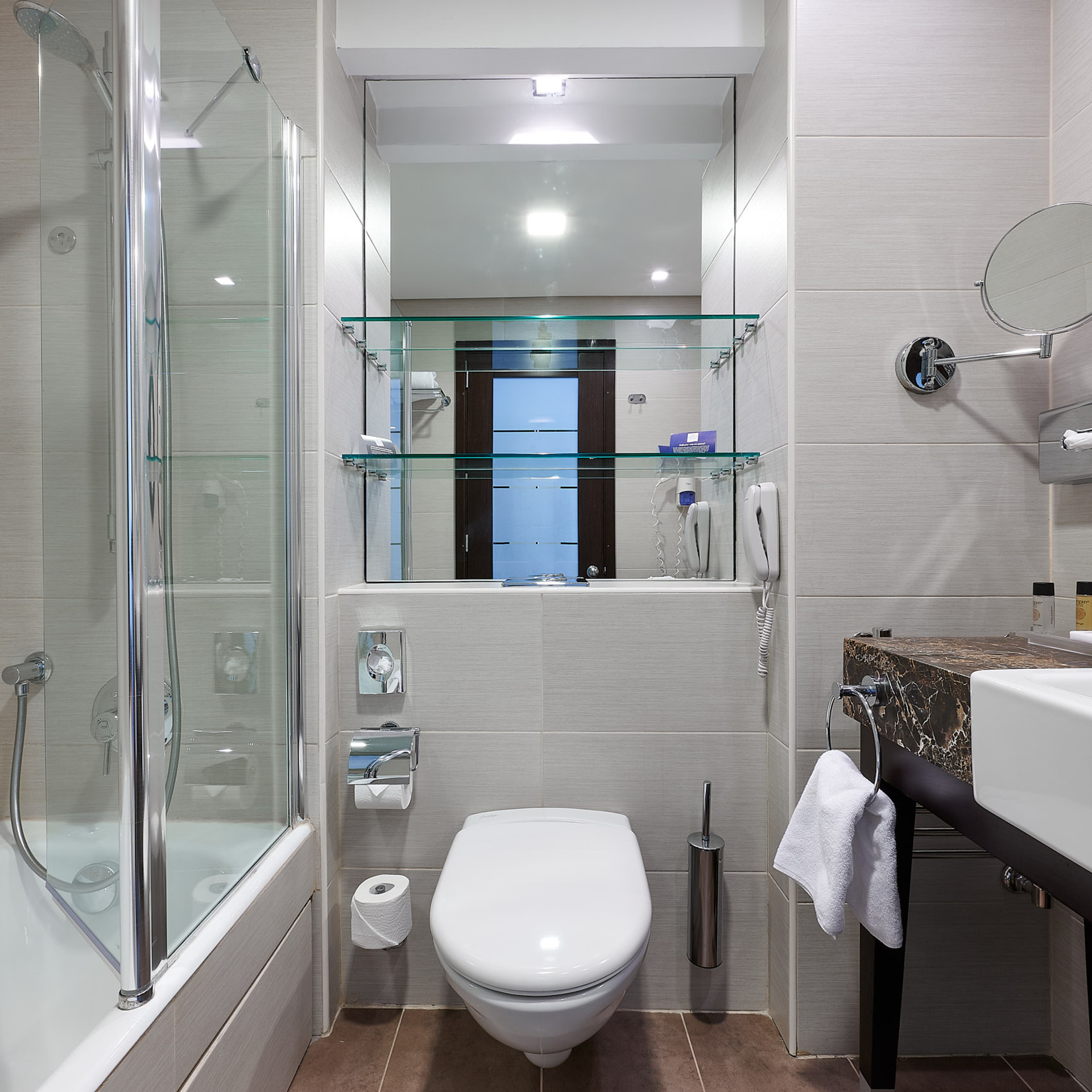 Отель «Crowne Plaza». Интерьерная съемка в Москве и России