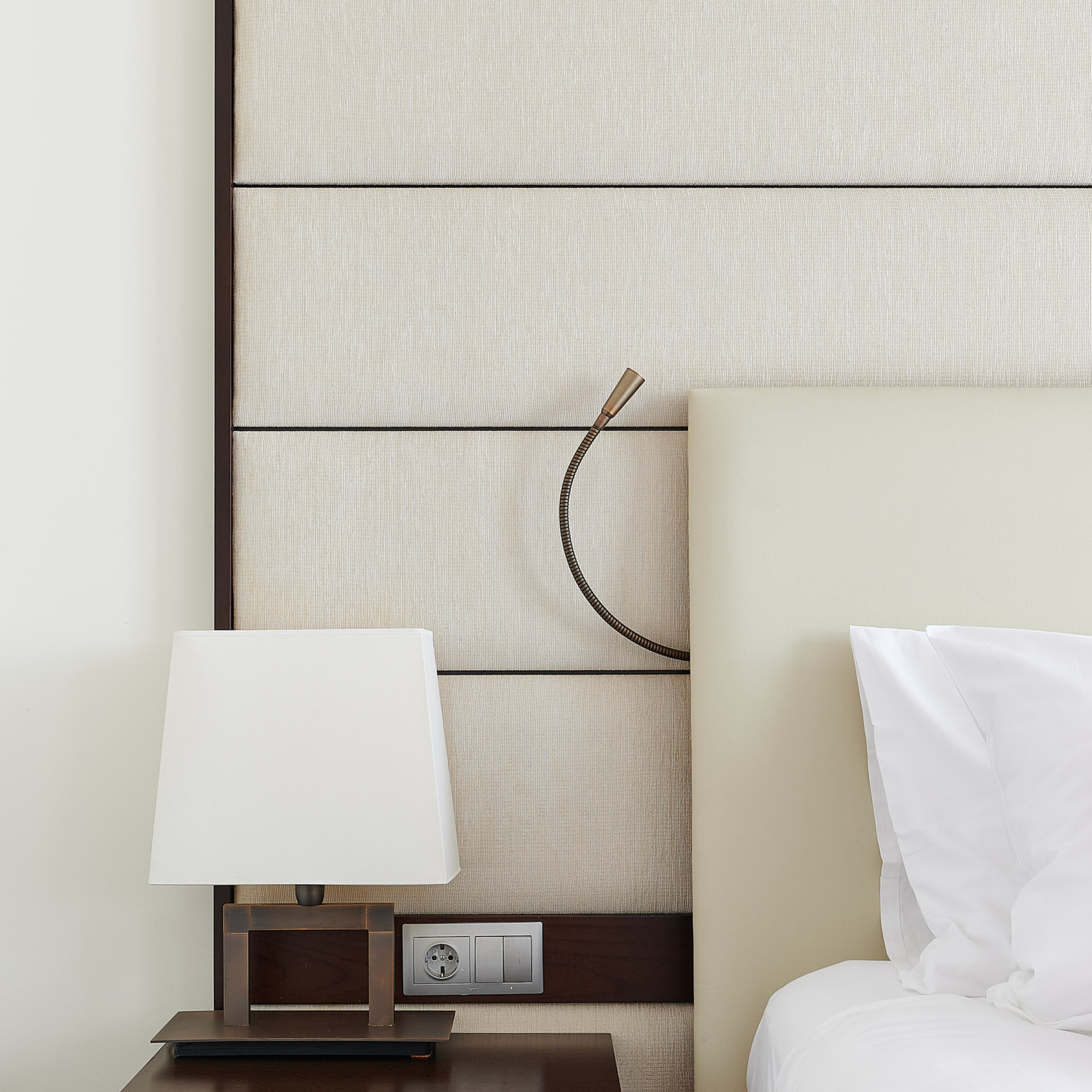 Отель «Crowne Plaza». Интерьерная съемка в Москве и России