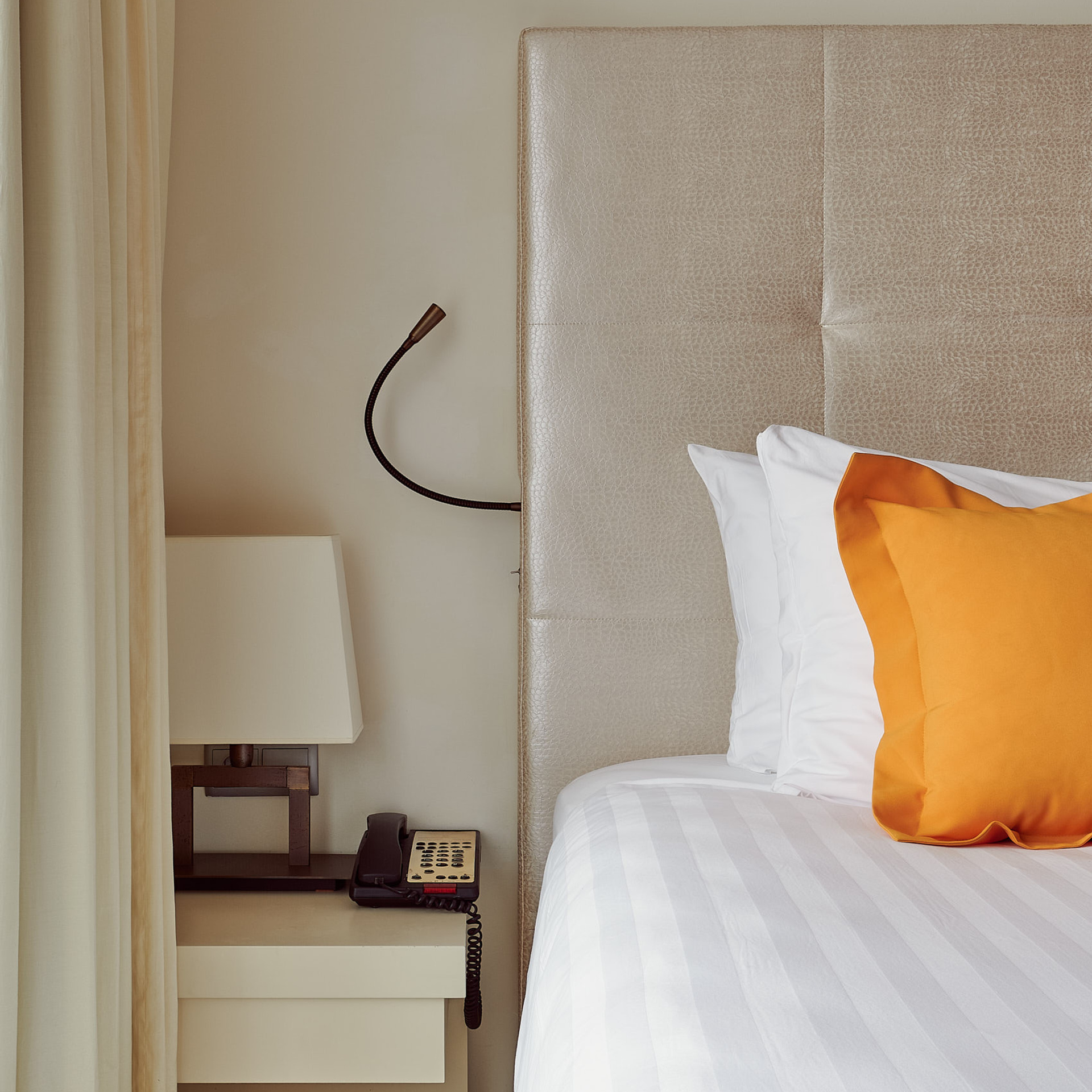 Отель «Crowne Plaza». Интерьерная съемка в Москве и России