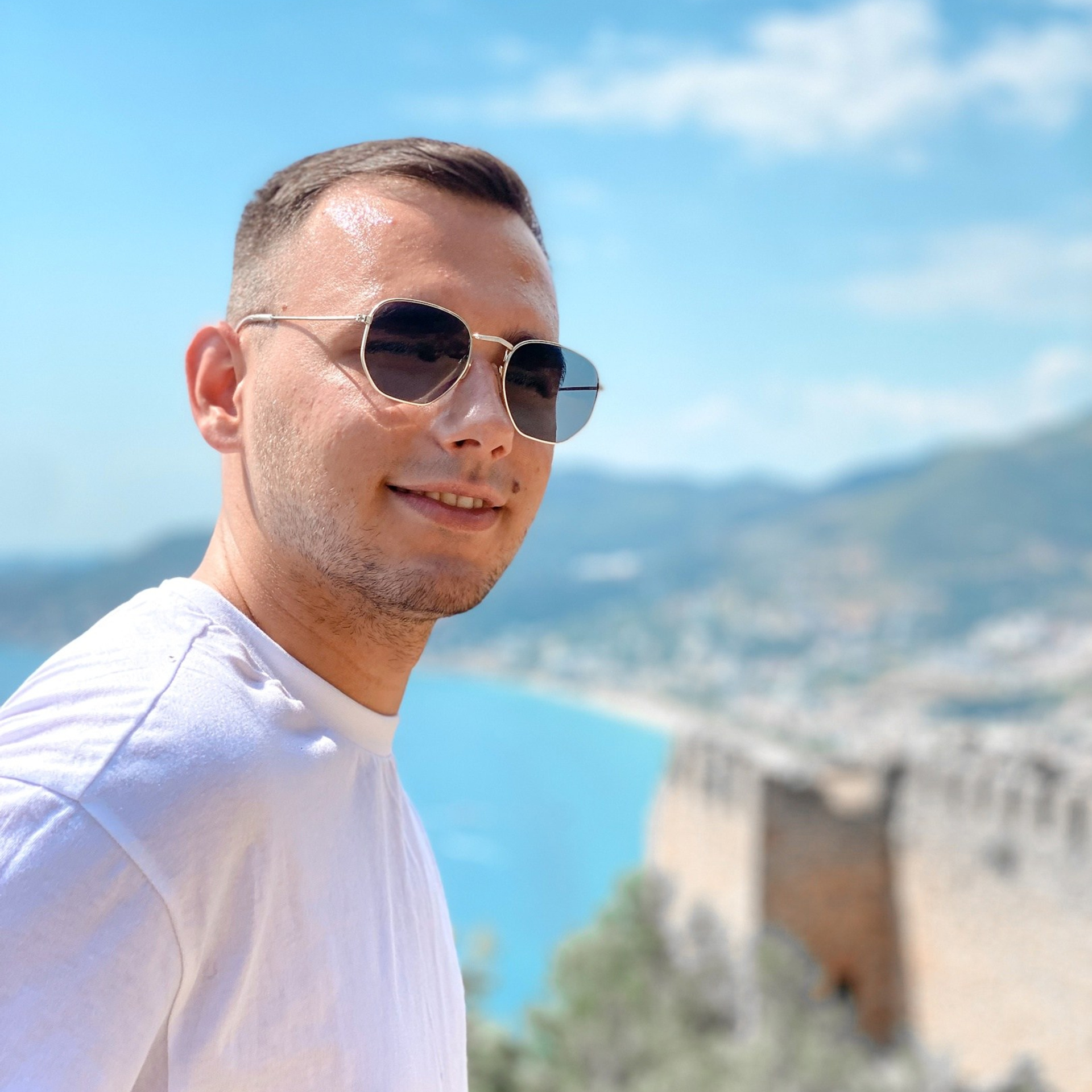 Отзывы. Медиашкола Факультет — сеть фотошкол, в которой преподают профессиональные практикующие фотографы с огромным опытом!