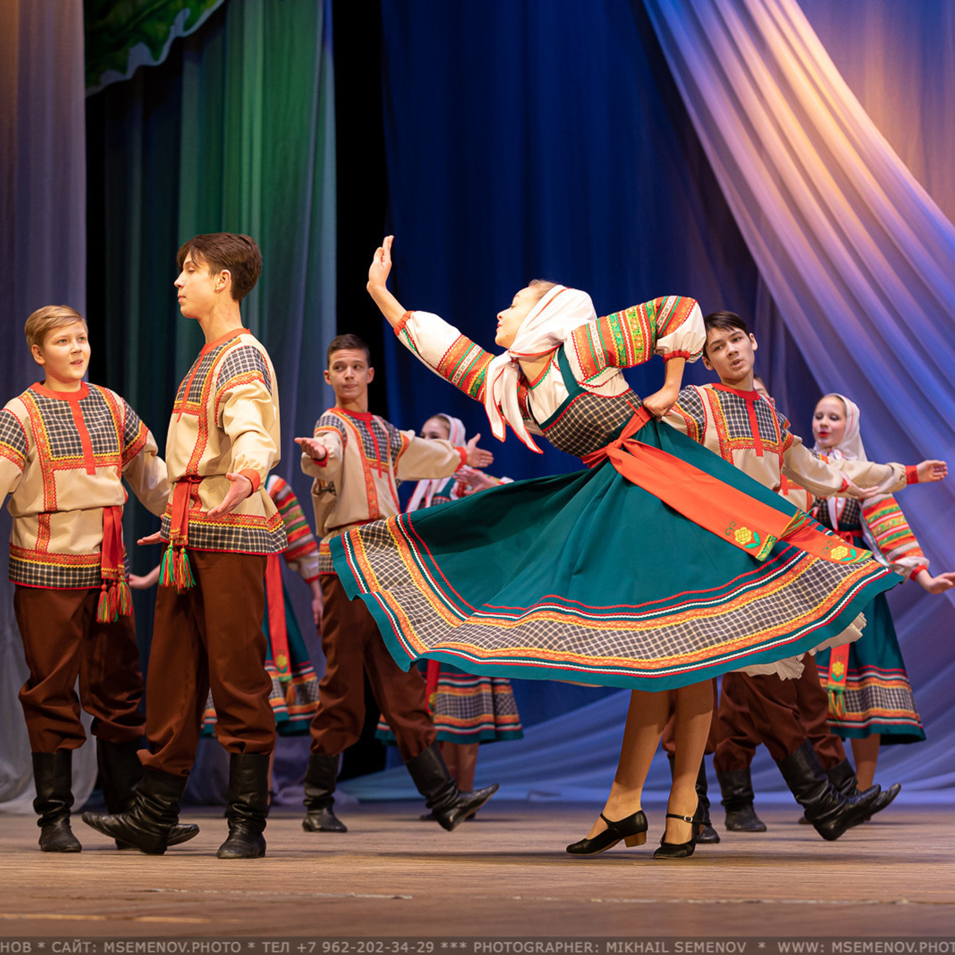 Recall. Photographer for business Mikhail Semenov. Aqua photo studio, photo school