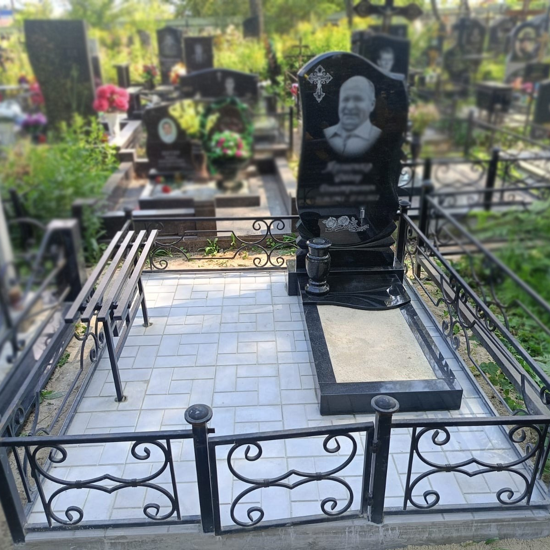 Памятники в Москве и Московской области