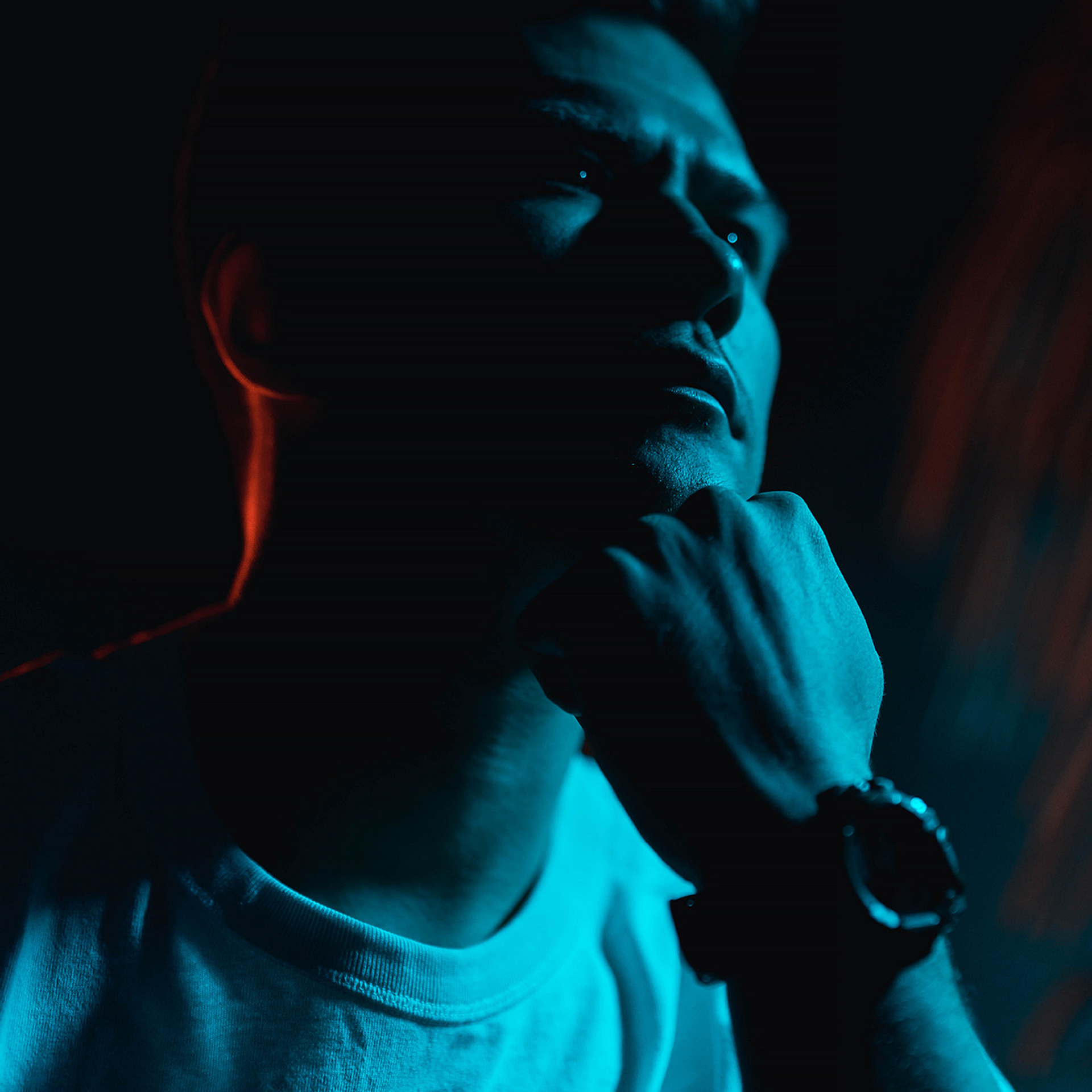 Руслан | Neon. W&T Studio Studio photo and video content creation