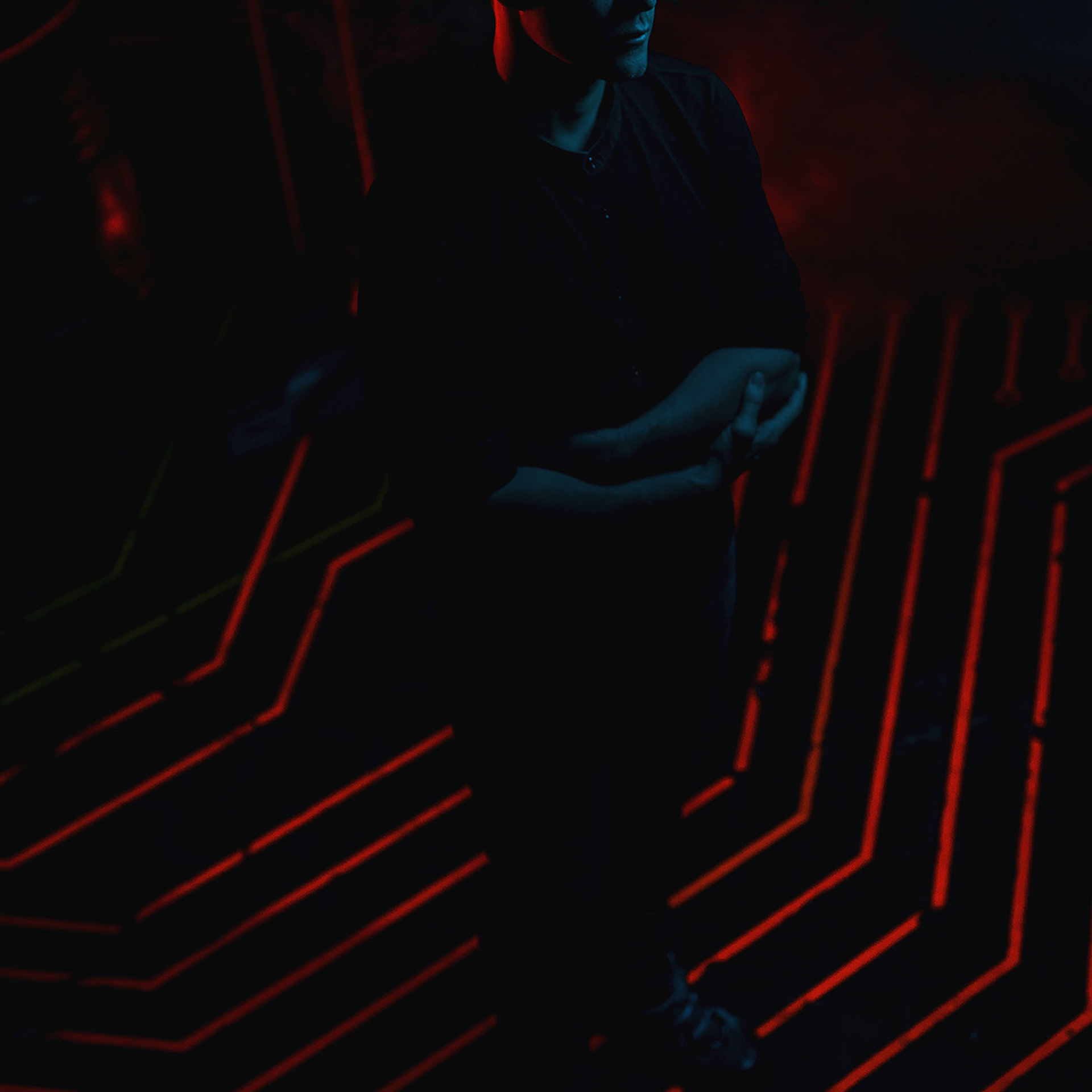 Руслан | Neon. W&T Studio Studio photo and video content creation