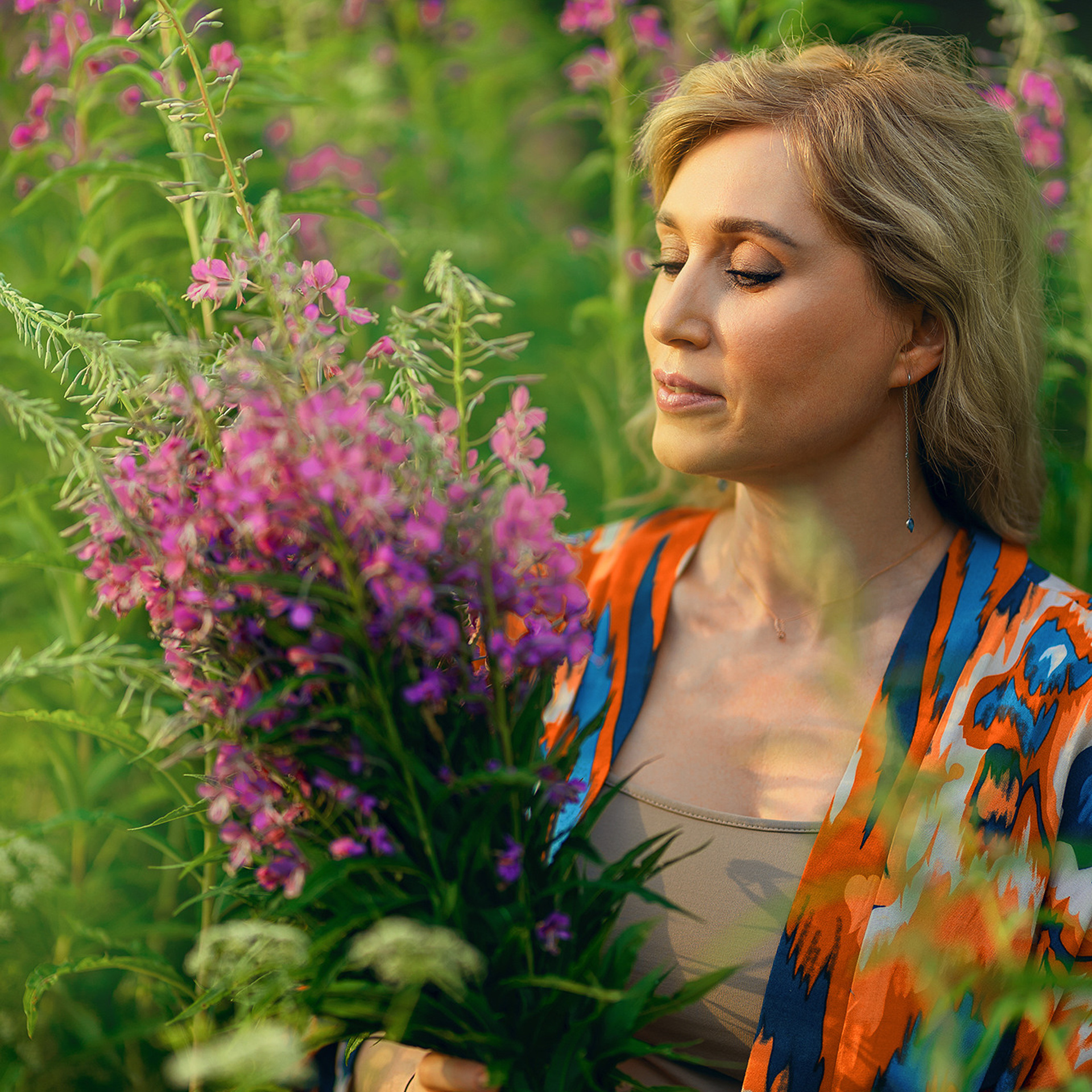 Фотосъемка женский портрет, студийный портрет, фотосъемка прогулка, женская фотосъемка, сексуальные фото, фото ню, фото для девушек, уличная фотосъемка, прогулка, стрит фото, фотосъемка пары, фото для двоих, семейная фотосъемка