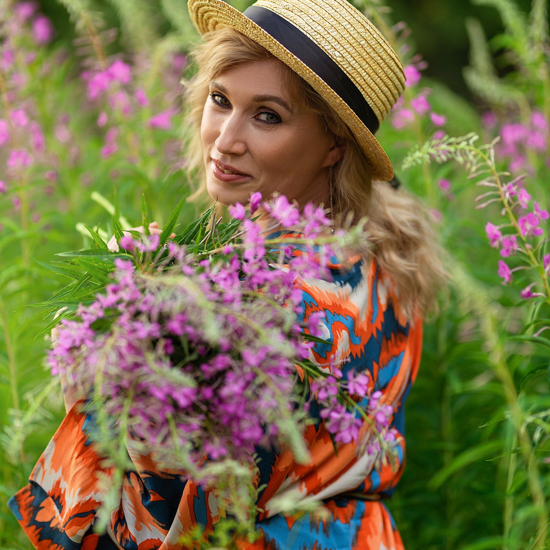 Фотосъемка женский портрет, студийный портрет, фотосъемка прогулка, женская фотосъемка, сексуальные фото, фото ню, фото для девушек, уличная фотосъемка, прогулка, стрит фото, фотосъемка пары, фото для двоих, семейная фотосъемка