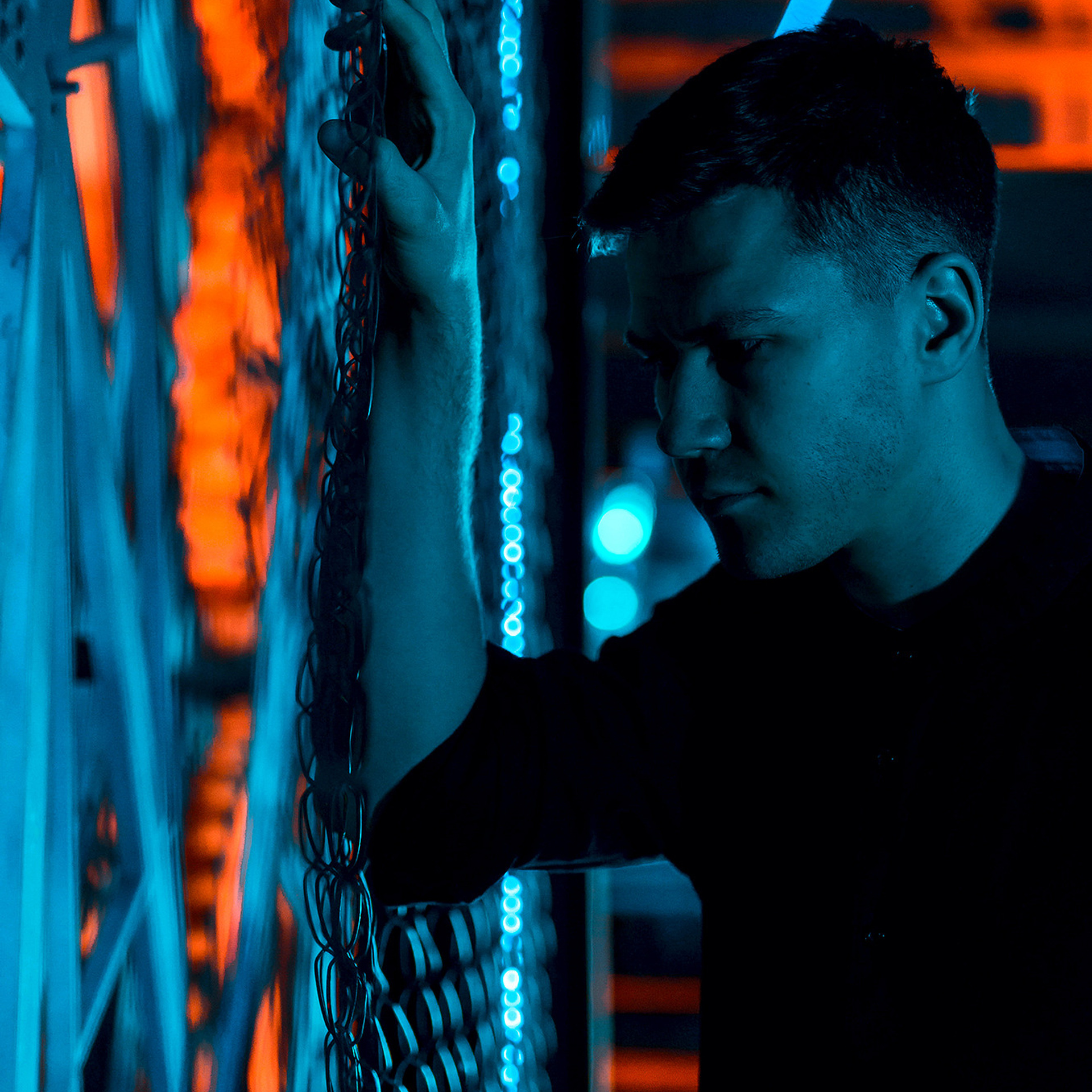 Руслан | Neon. W&T Studio Studio photo and video content creation