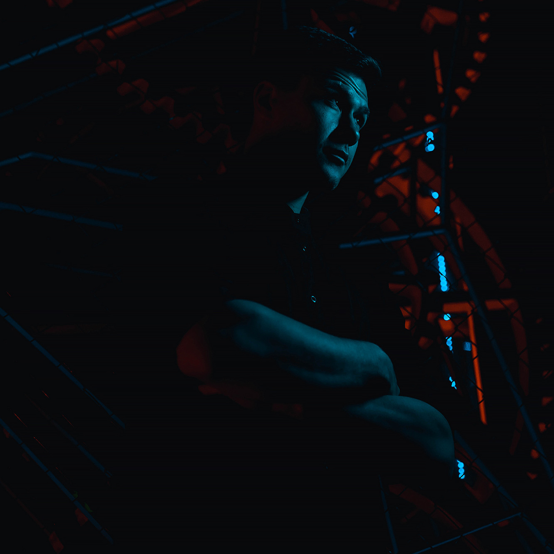 Руслан | Neon. W&T Studio Studio photo and video content creation