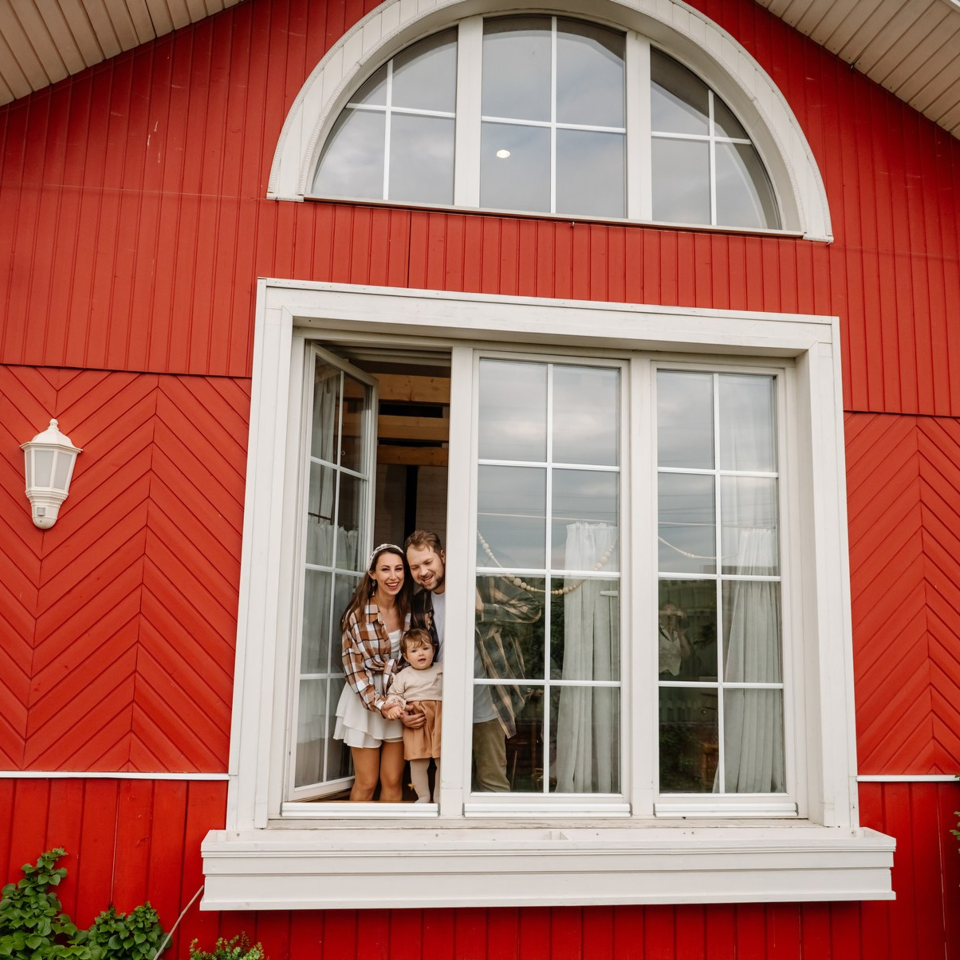 ЛеонаДача. Валентина с семьей