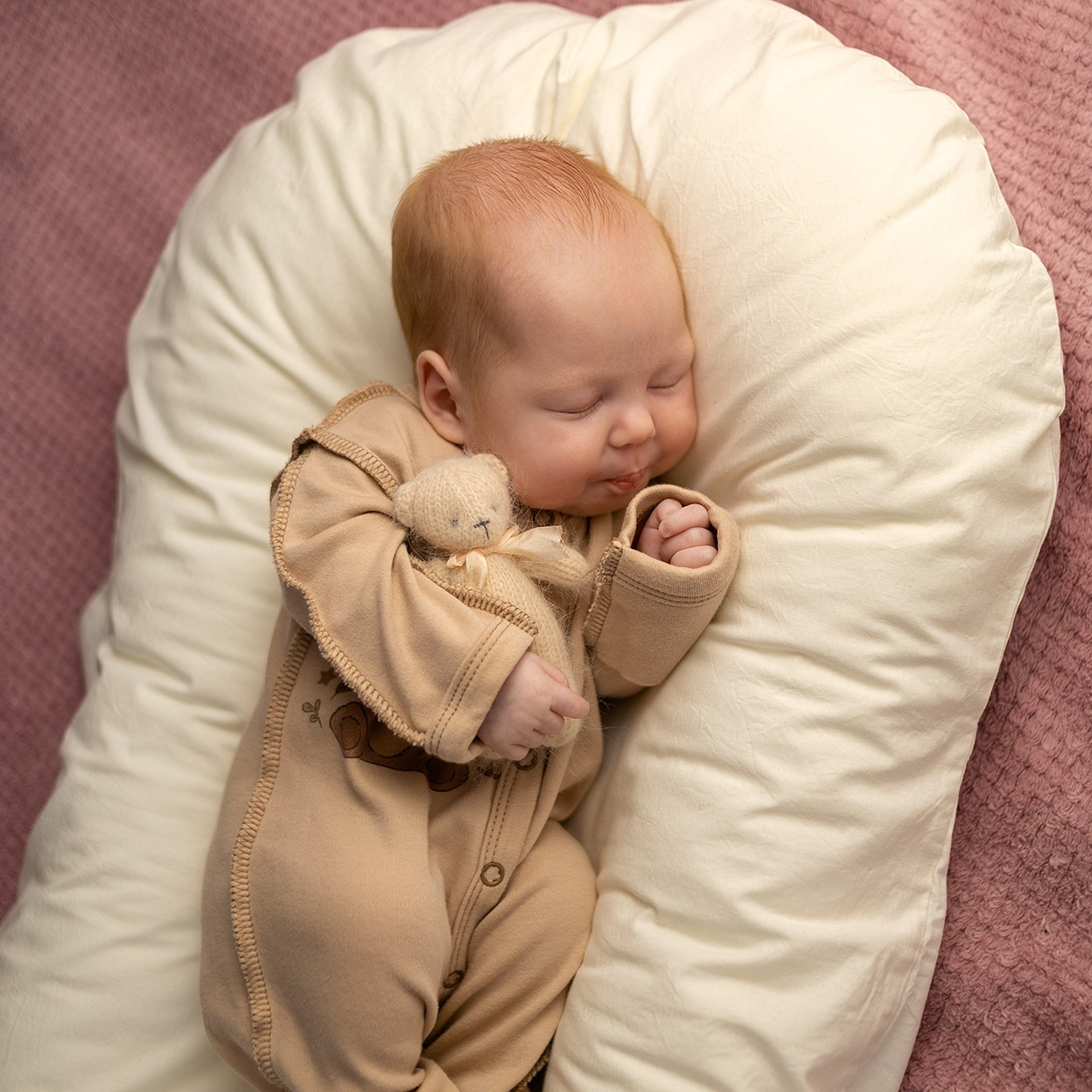 Фотограф новорожденных и семейный фотограф в Санкт-Петербурге