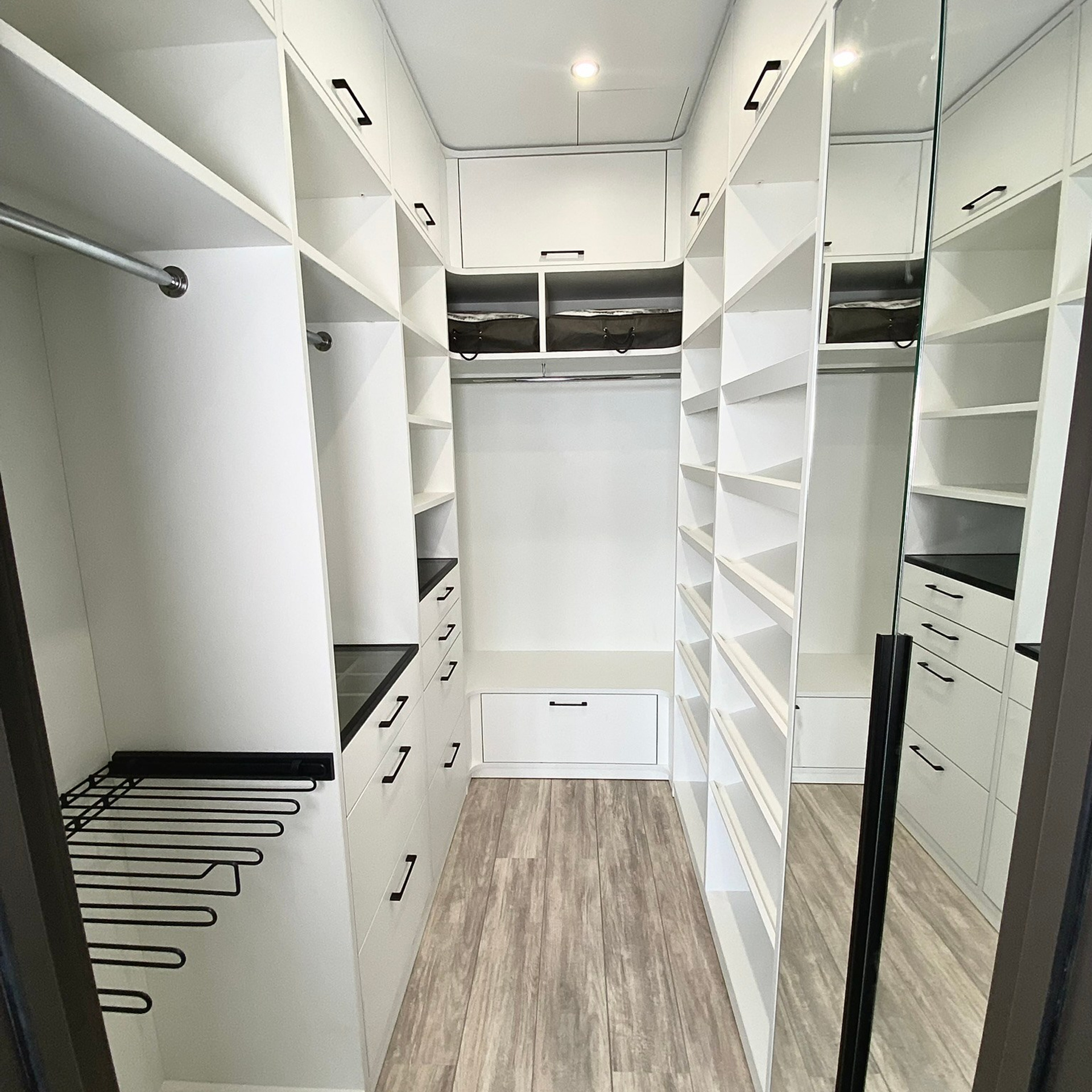 Гардеробные. Альпари | Мебель на заказ