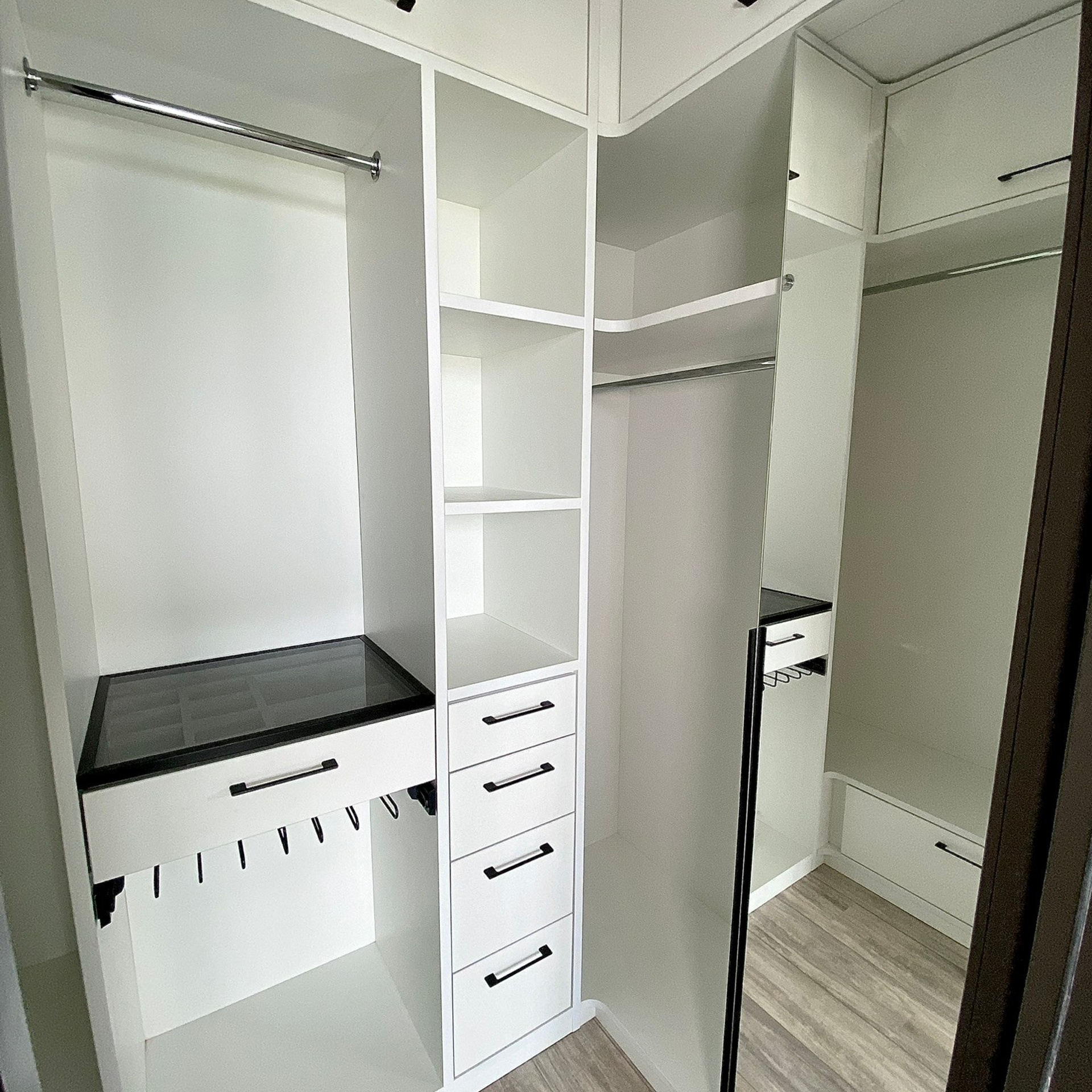 Гардеробные. Альпари | Мебель на заказ