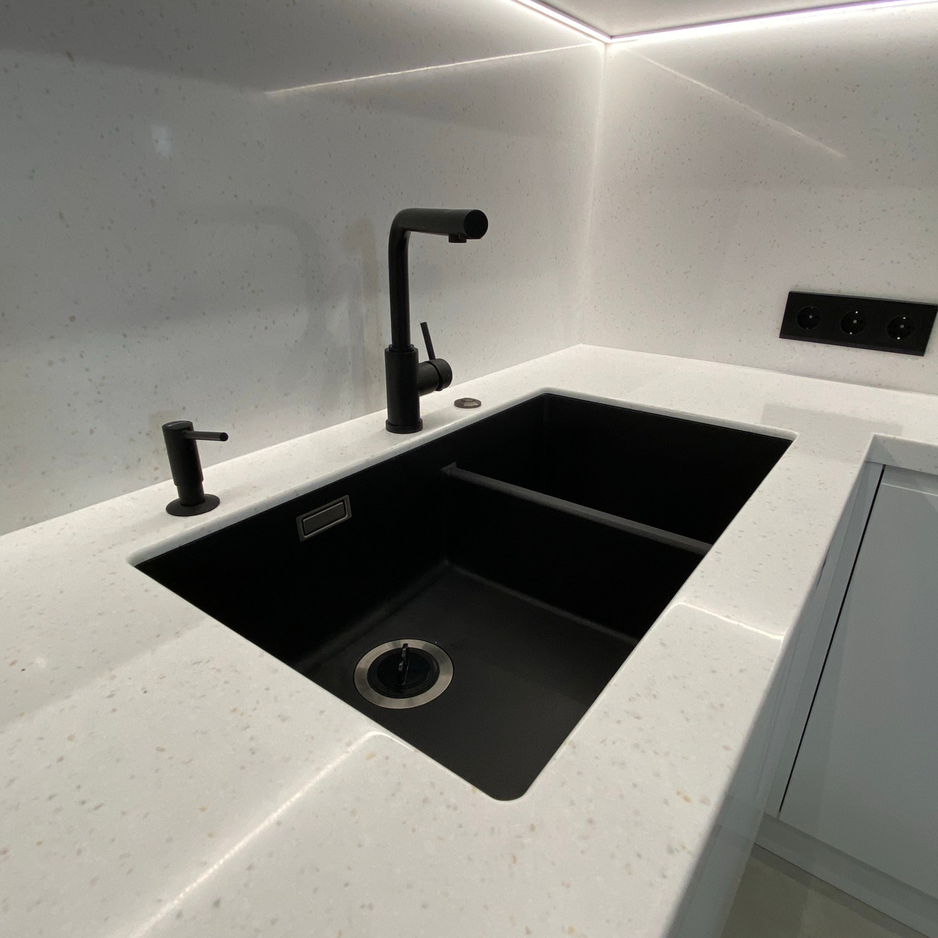 Кухни. Альпари | Мебель на заказ