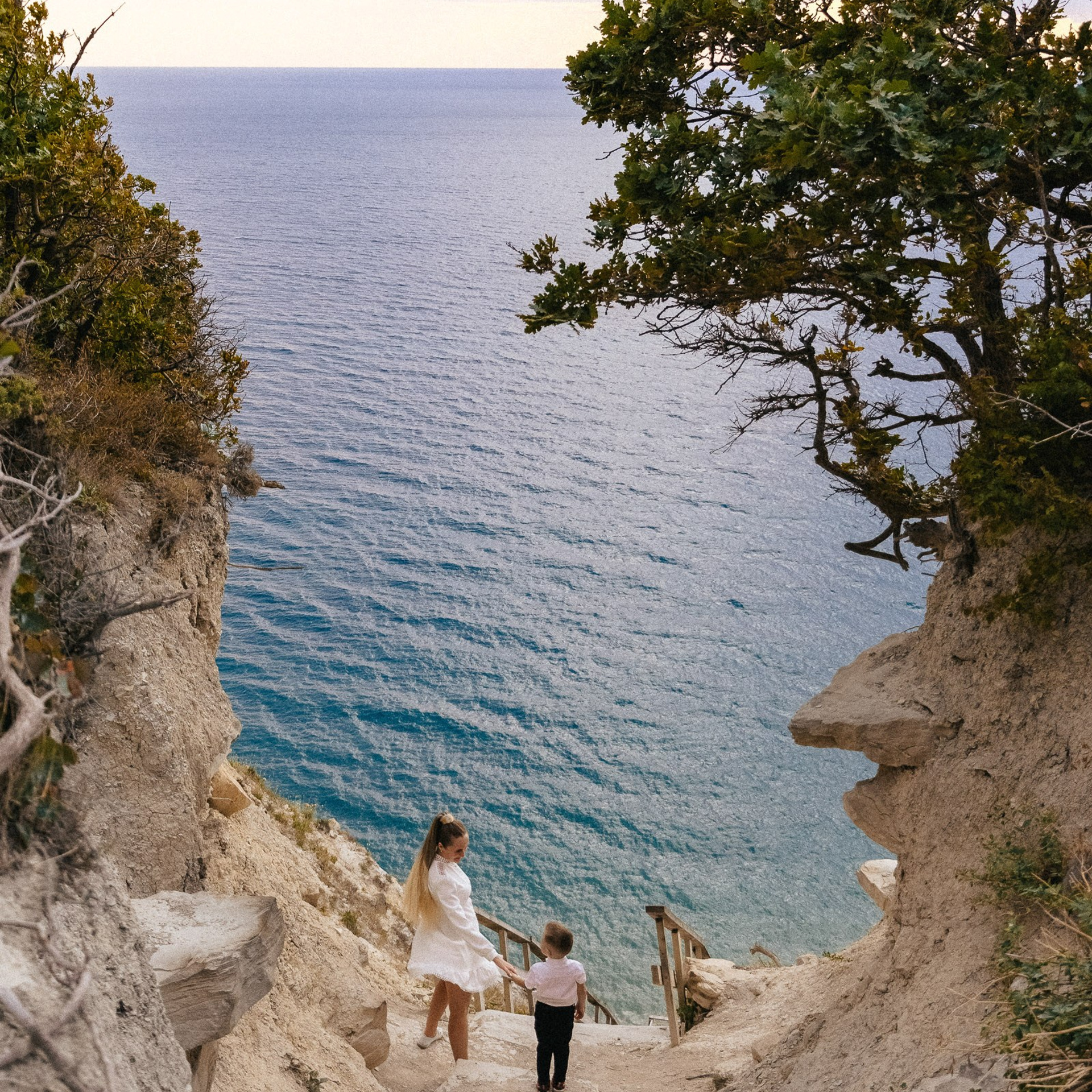 мама и сын — закат на 400 ступеней