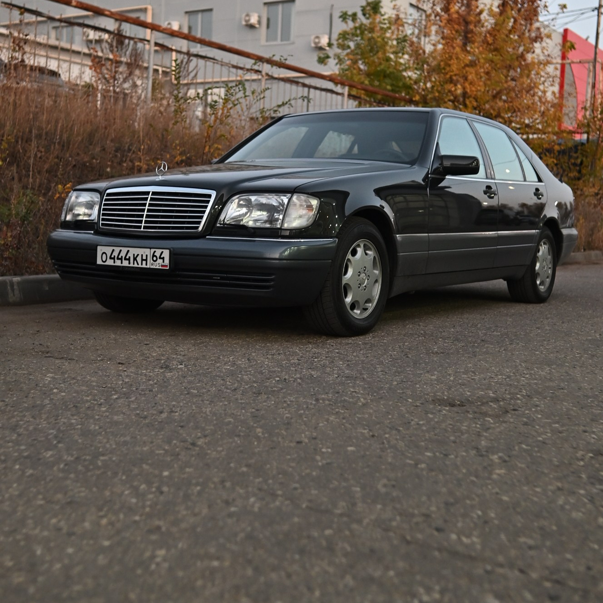 Mercedes W140 «Кабан» — запах выхлопа в салоне