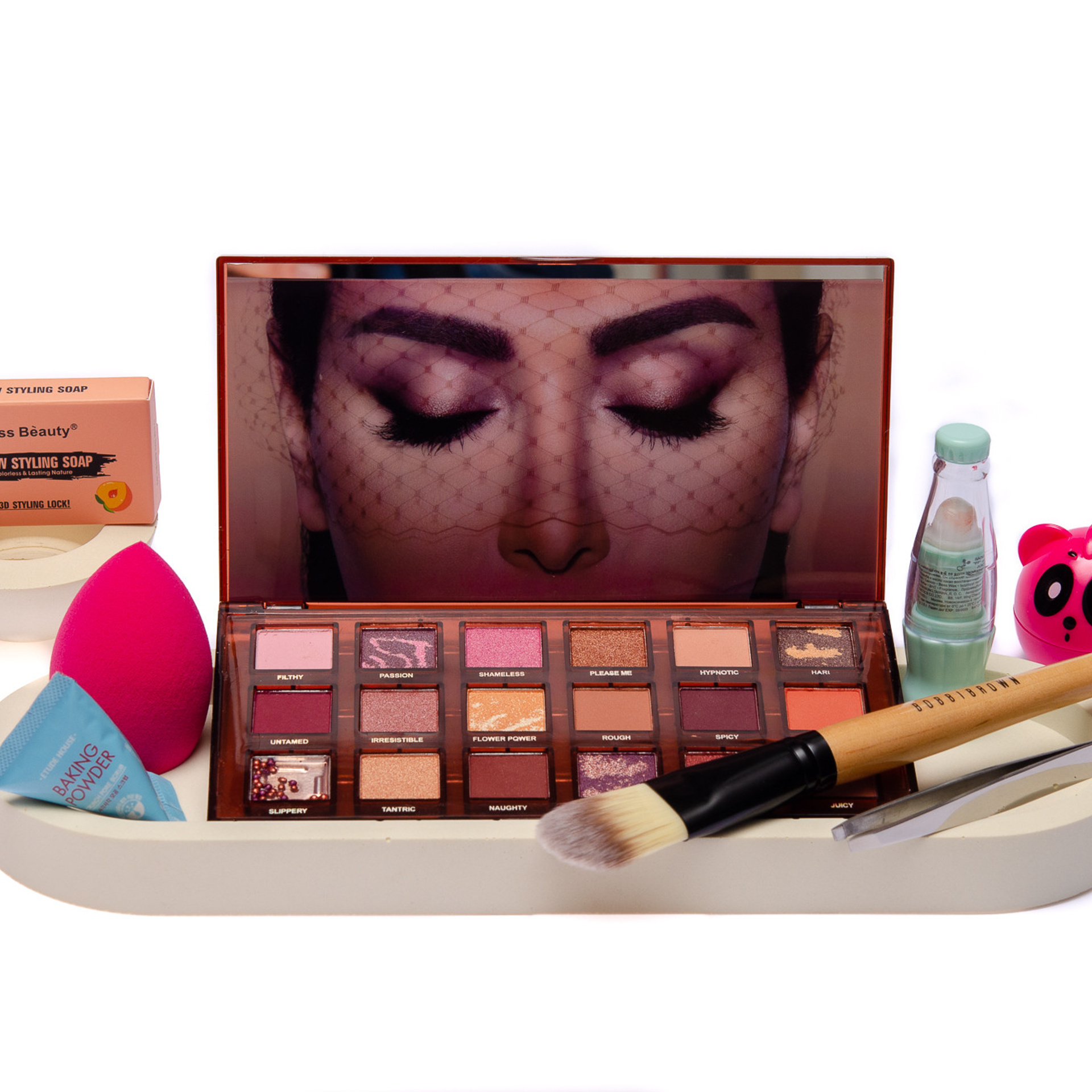 Набор косметики. Рекламный, предметный и фуд-фотограф в Ставрополе Ворнавской Евгений