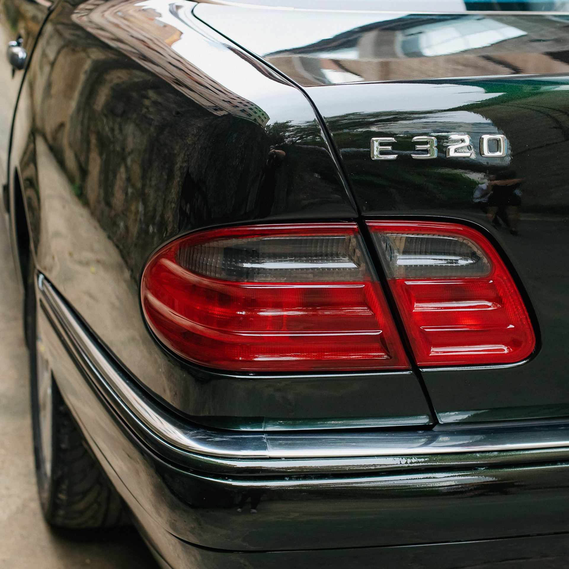 Ваня и мерседес, фото сделанно для продажи. продал машину за неделю