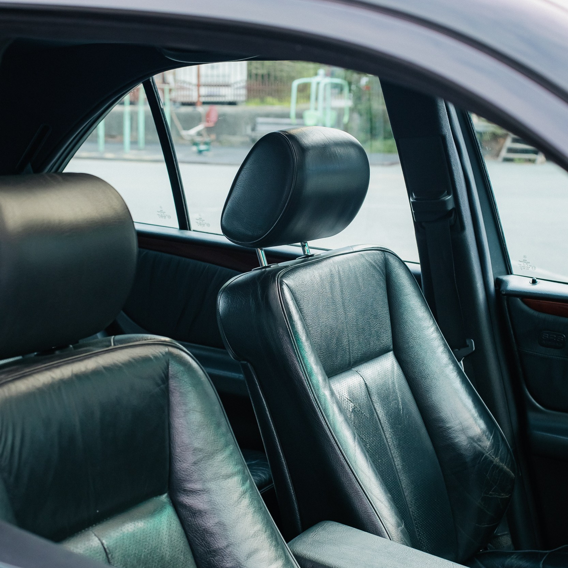 Ваня и мерседес, фото сделанно для продажи. продал машину за неделю