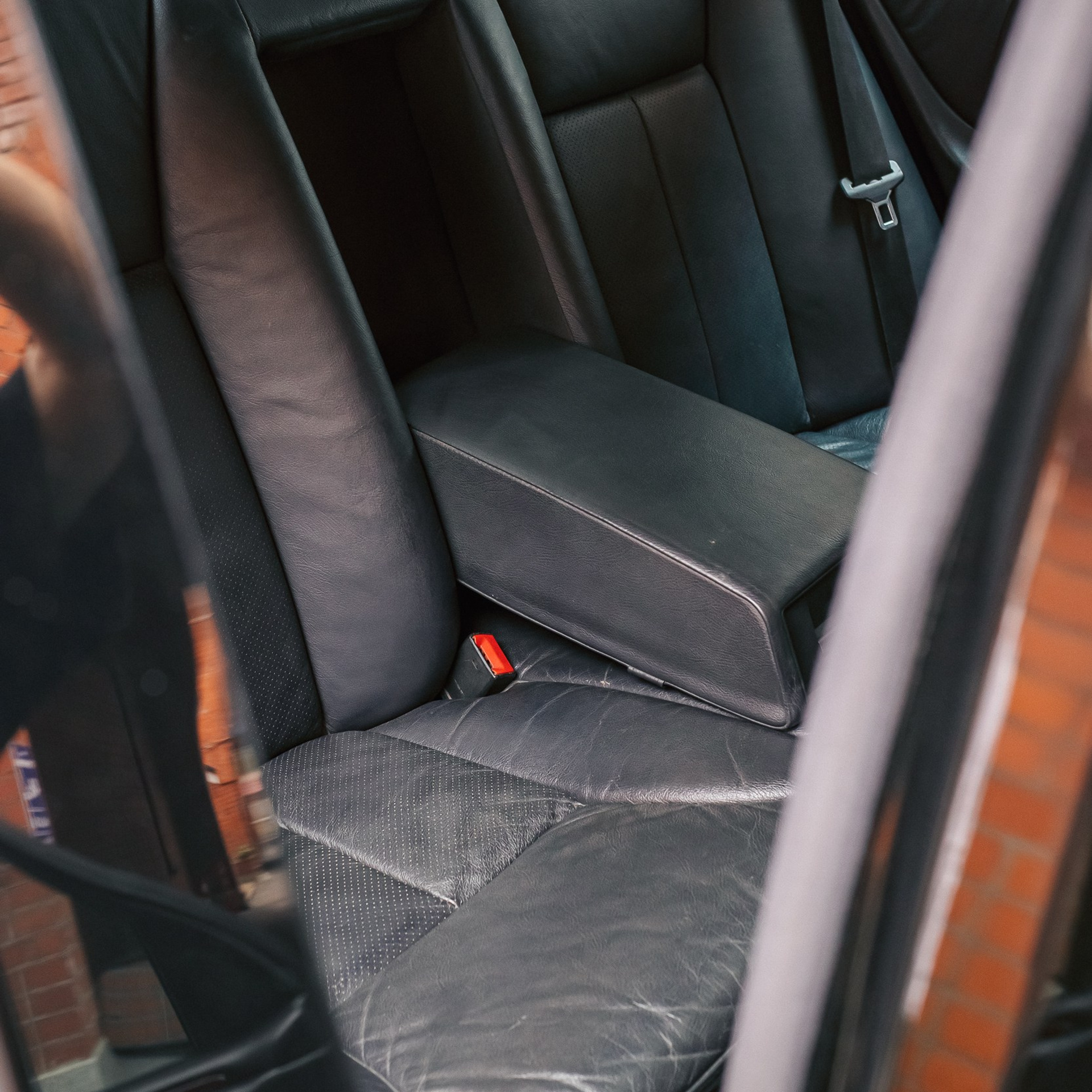 Ваня и мерседес, фото сделанно для продажи. продал машину за неделю