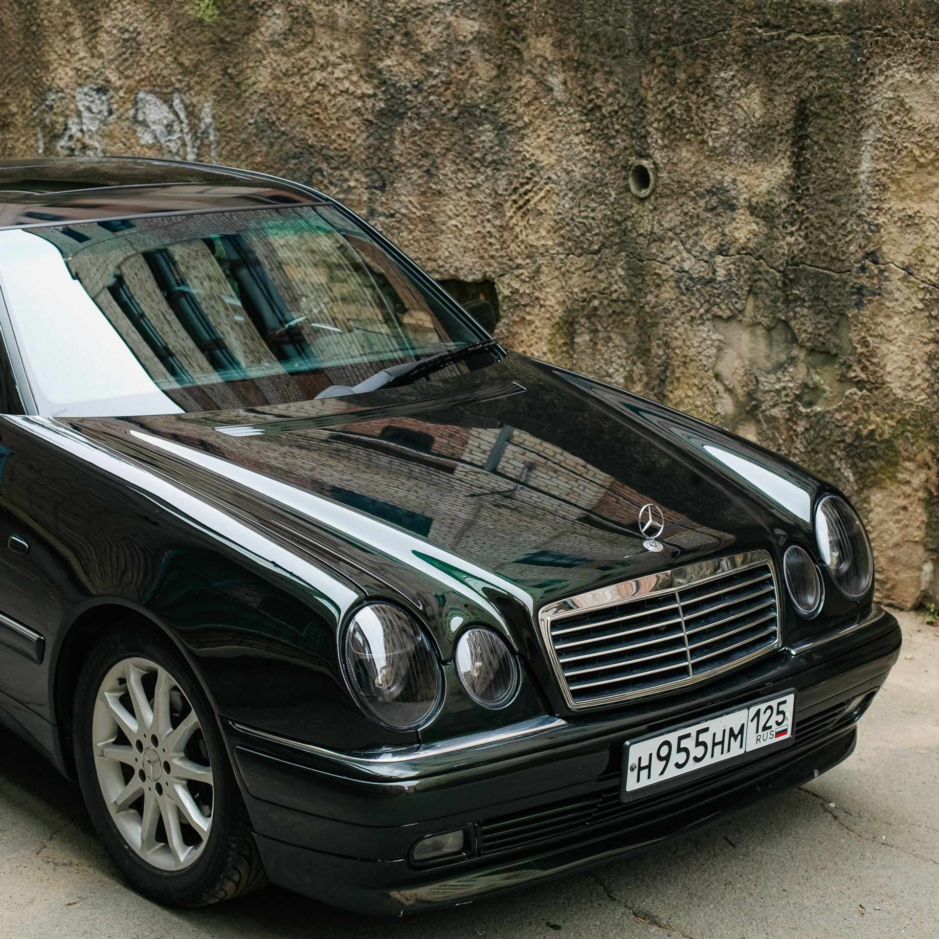 Ваня и мерседес, фото сделанно для продажи. продал машину за неделю