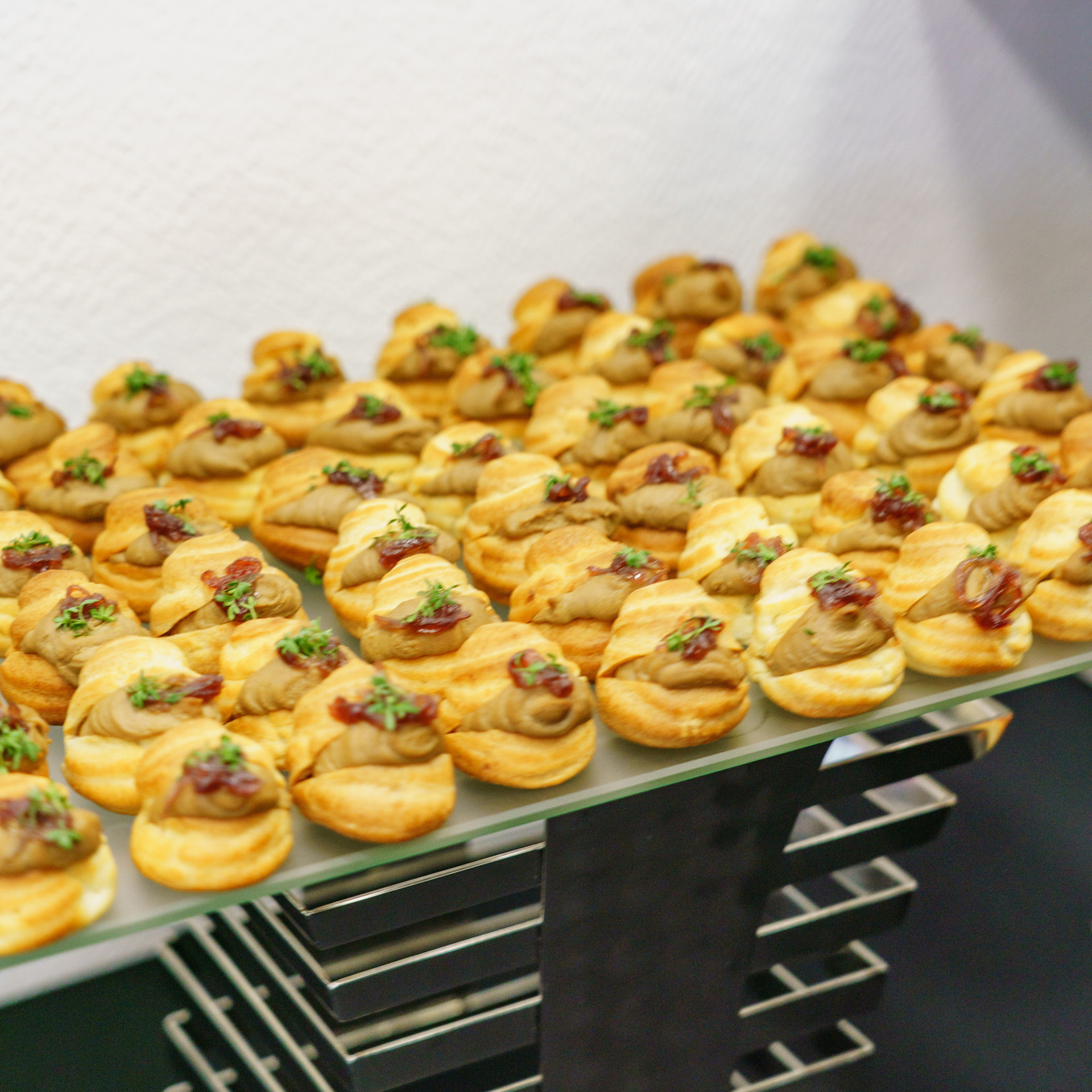 Сообщество Код публичности. Студия коммерческой съемки ХВОЯ