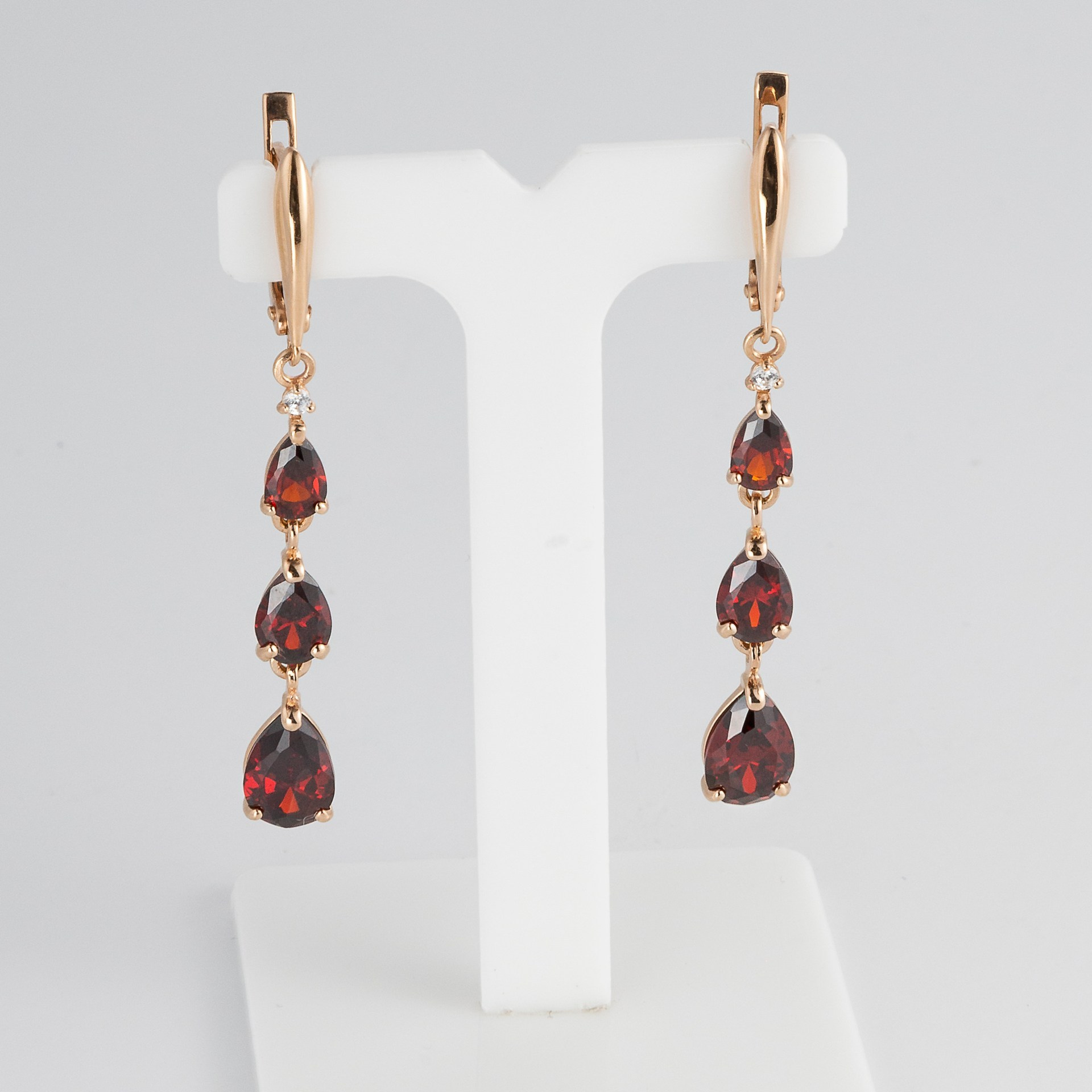 Предметная съемка бижутерии, часов и ювелирных изделий для  каталога, сайта, маркетплейсов. Студия коммерческой съемки ХВОЯ