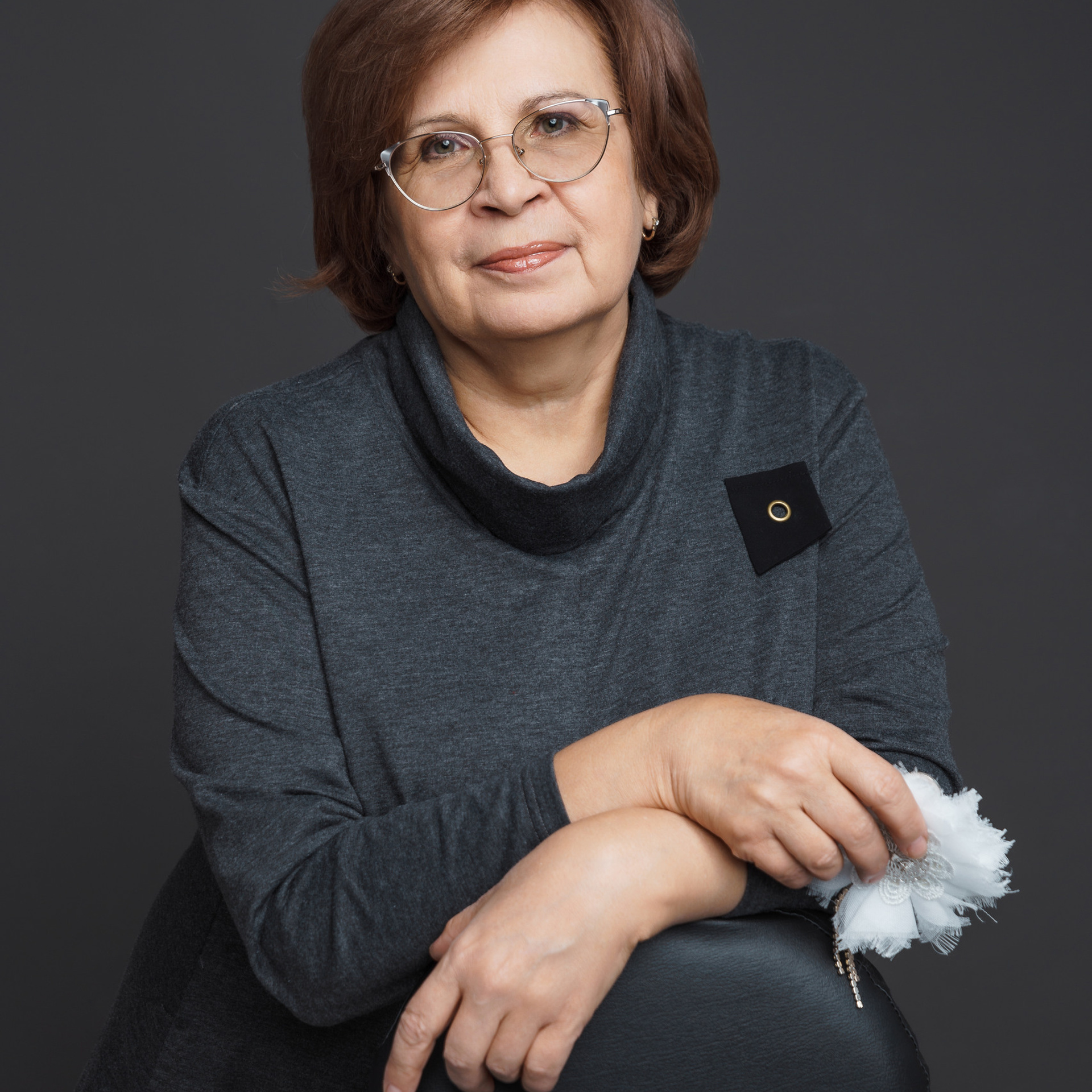 Деловая и индивидуальная фотосессия. Студия коммерческой съемки ХВОЯ