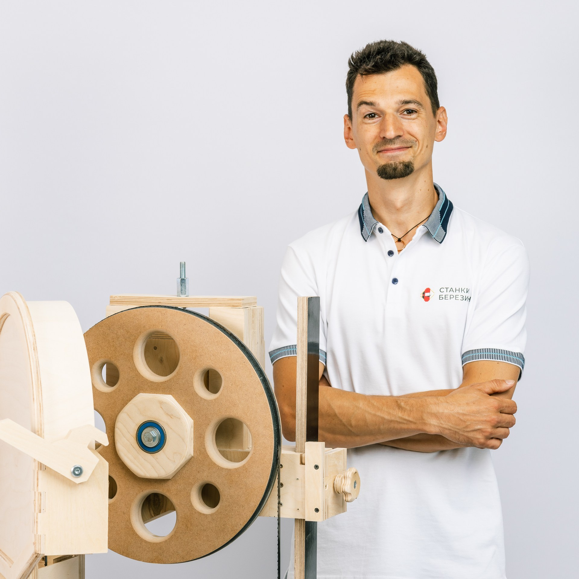 Деловая и индивидуальная фотосессия. Студия коммерческой съемки ХВОЯ