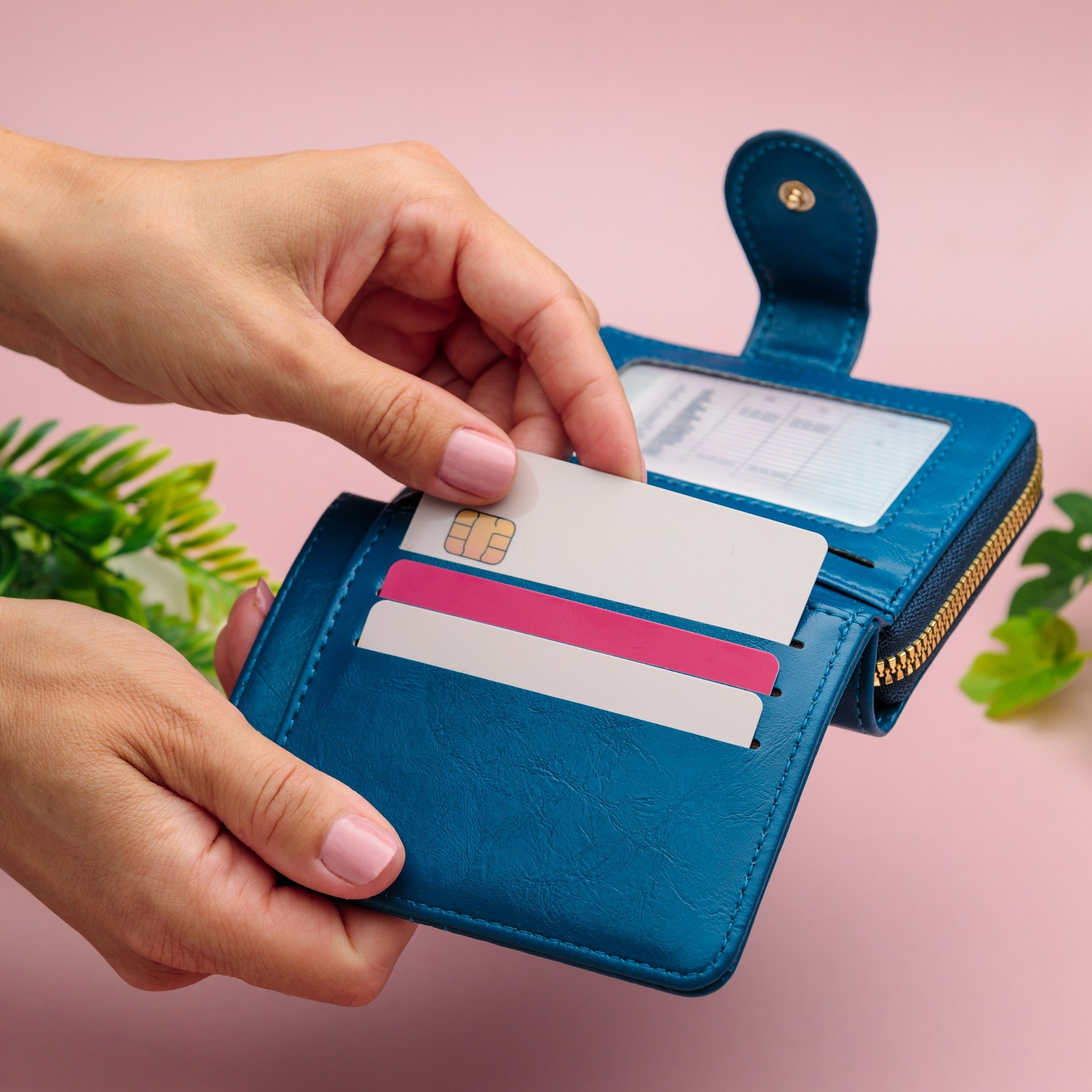 Кошельки. Студия коммерческой съемки ХВОЯ