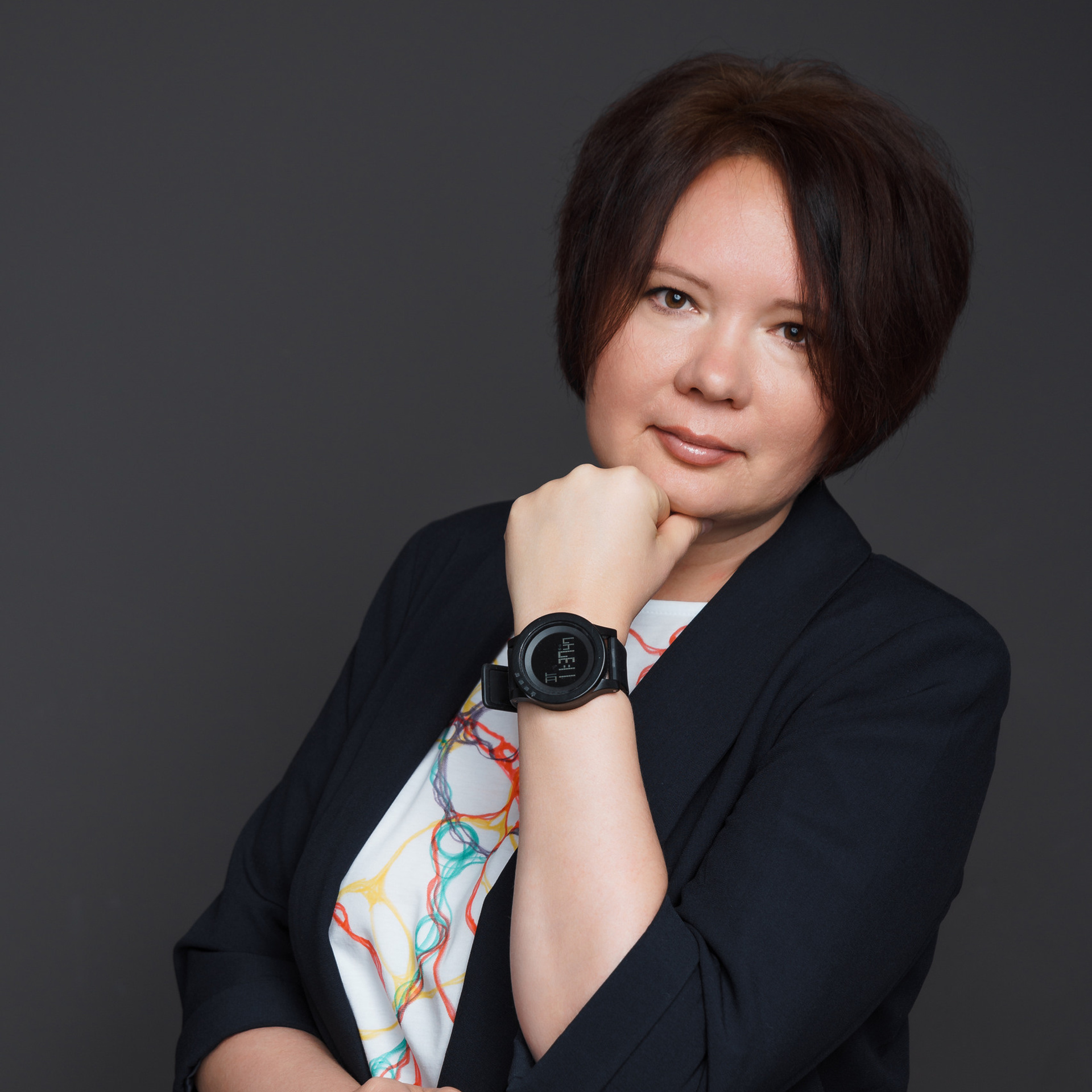 Деловая и индивидуальная фотосессия. Студия коммерческой съемки ХВОЯ