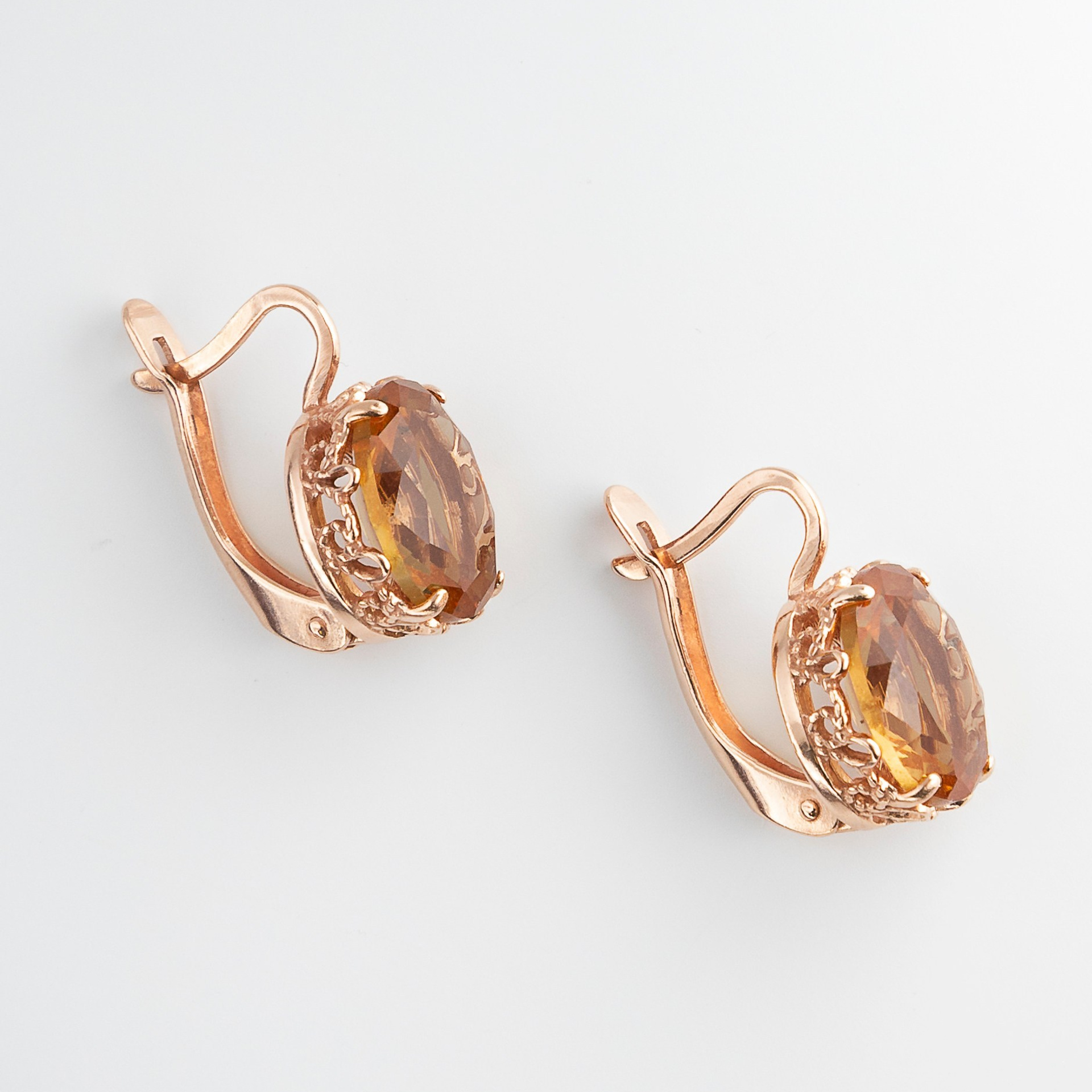 Предметная съемка бижутерии, часов и ювелирных изделий для  каталога, сайта, маркетплейсов. Студия коммерческой съемки ХВОЯ