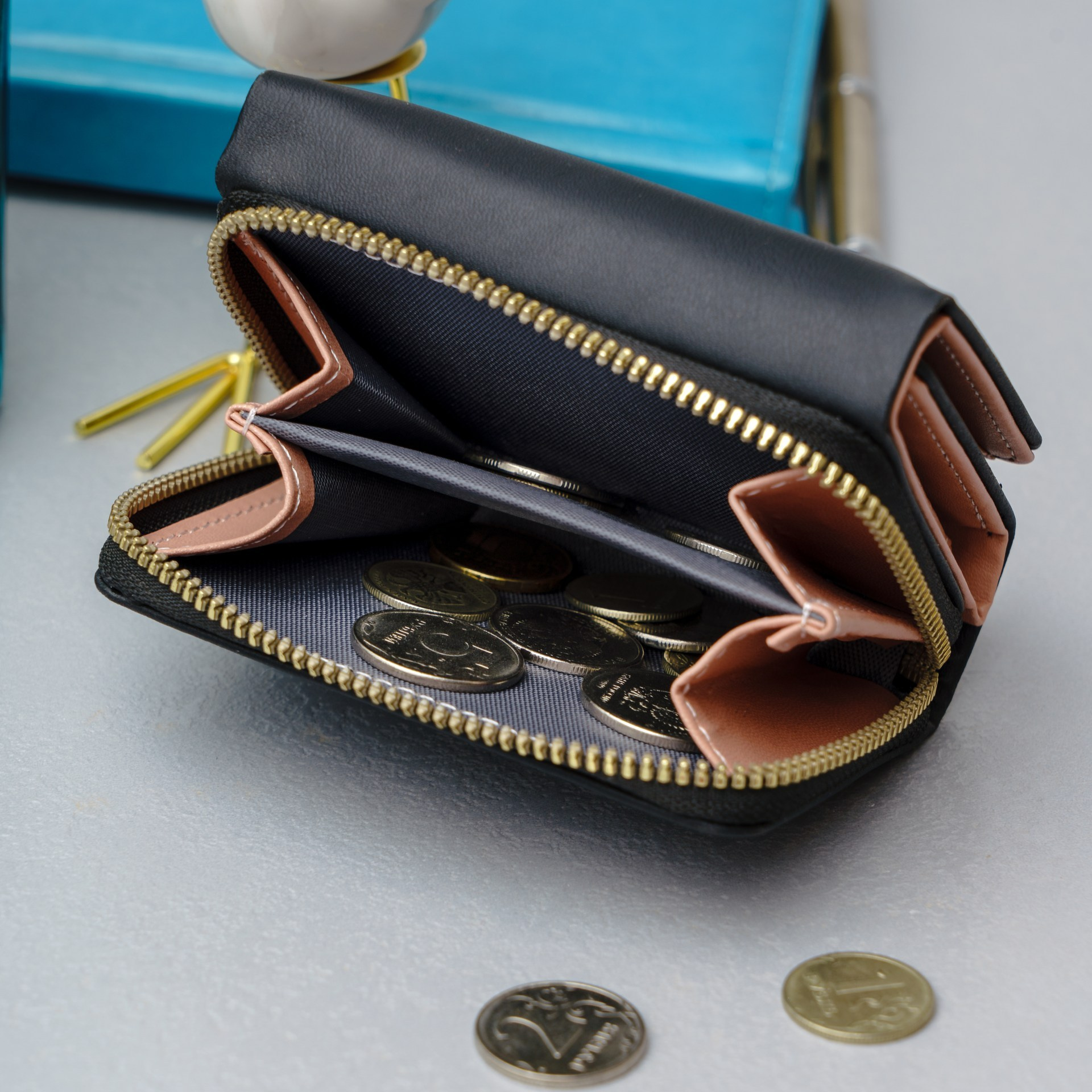 Кошельки. Студия коммерческой съемки ХВОЯ