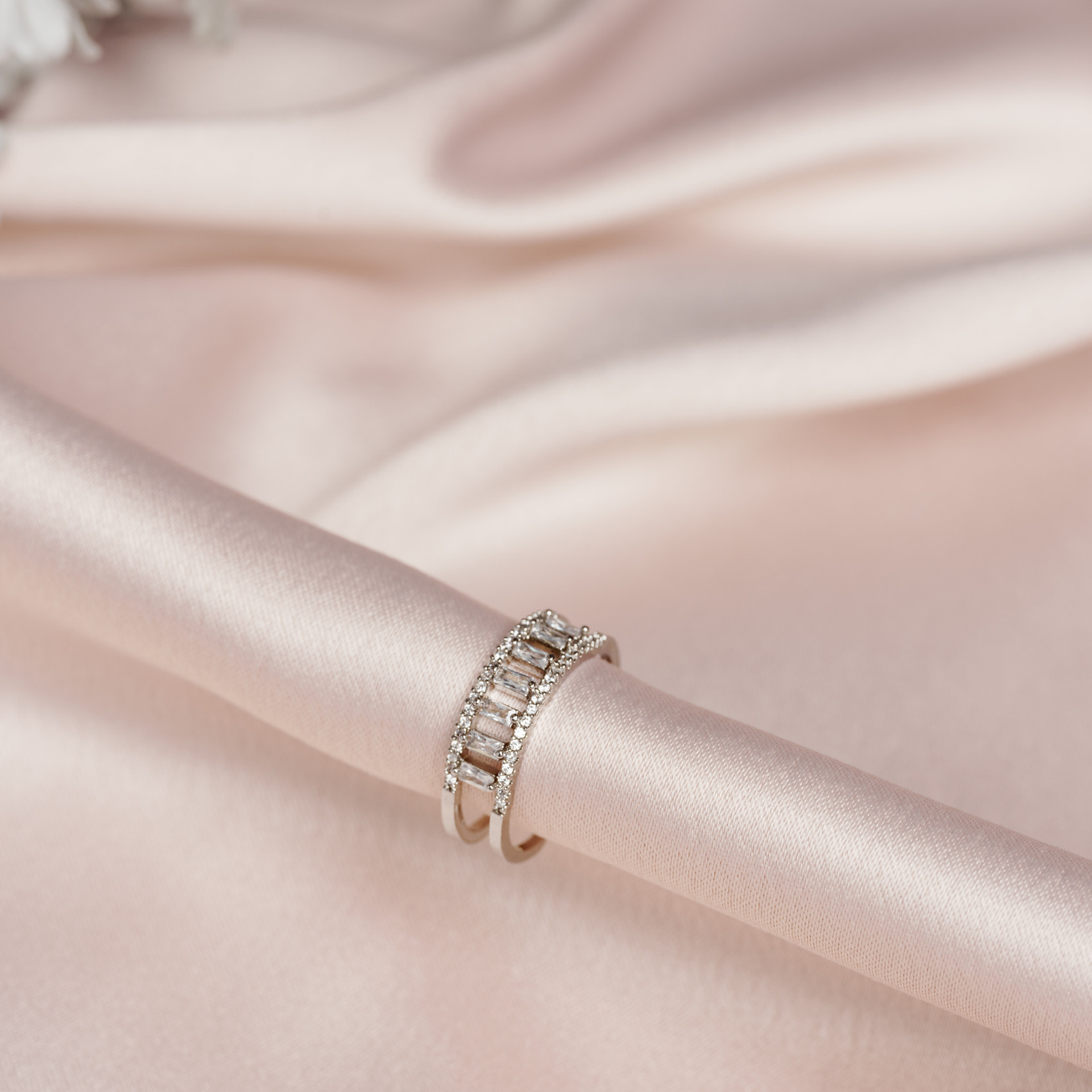 Предметная съемка бижутерии, часов и ювелирных изделий для  каталога, сайта, маркетплейсов. Студия коммерческой съемки ХВОЯ