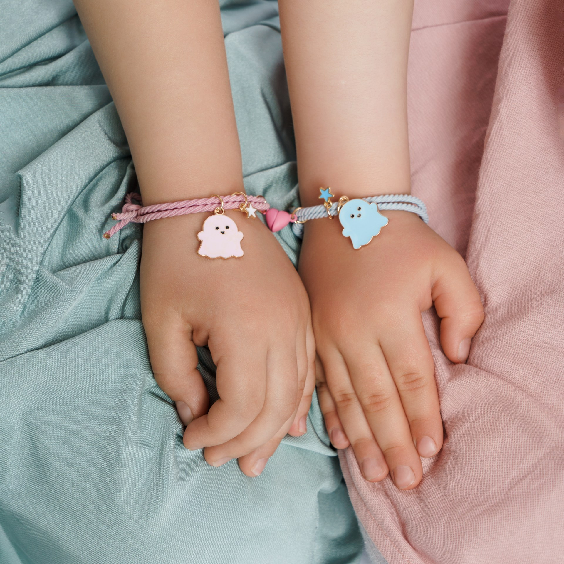 Предметная съемка бижутерии, часов и ювелирных изделий для  каталога, сайта, маркетплейсов. Студия коммерческой съемки ХВОЯ